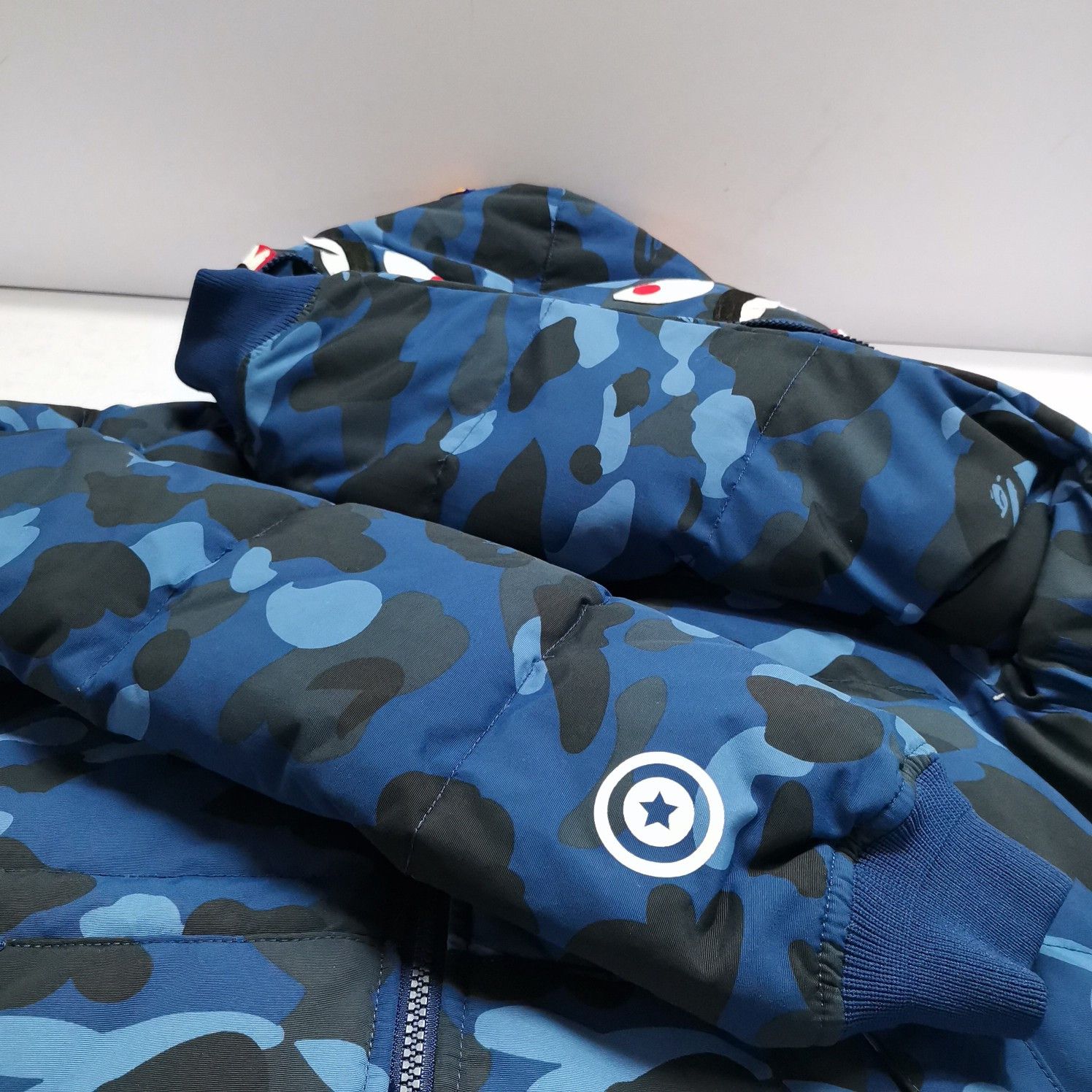 Bape A Bathing Ape Blue Camo Shark Down Jacket Size L Size US L / EU 52-54 / 3 - 8 Thumbnail