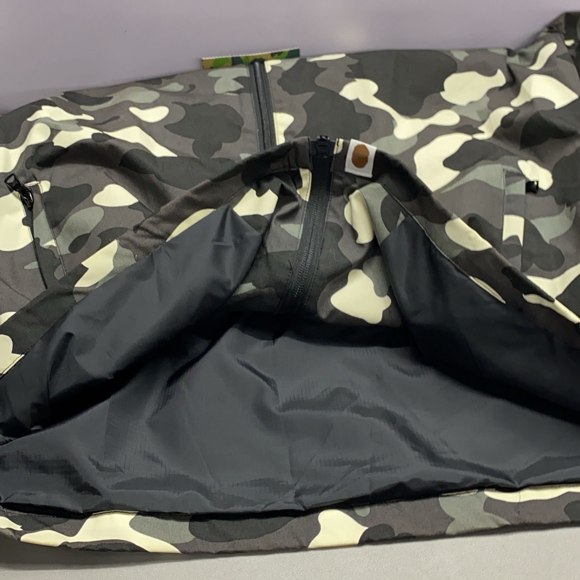 Bape A BATHING APE Camo Reflective Hooded Jacket Size L Size US L / EU 52-54 / 3 - 10 Thumbnail