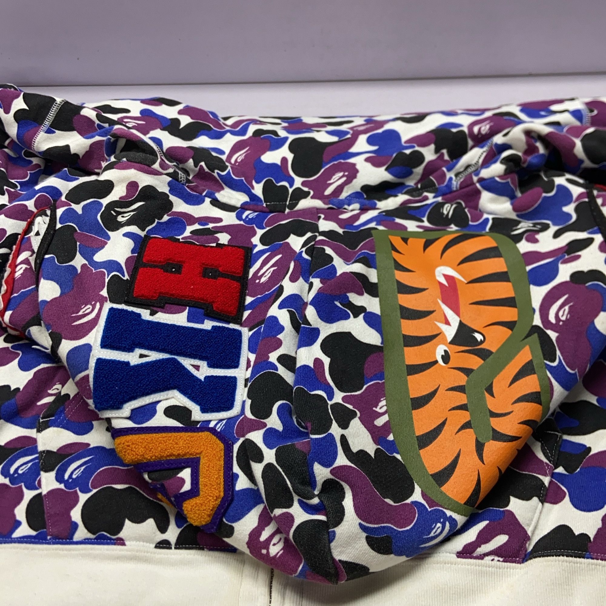 Bape A BATHING APE Shark Camo Full Zip Hoodie Size XL Size US XL / EU 56 / 4 - 8 Thumbnail