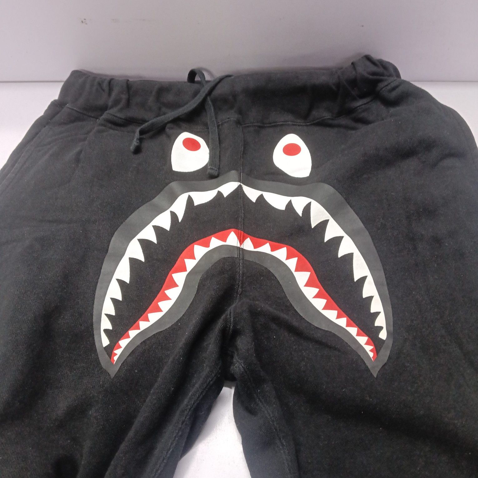 Bape A Bathing Ape Shark Print Sweatpants Size 2XL Size US 44 / EU 60 - 6 Thumbnail