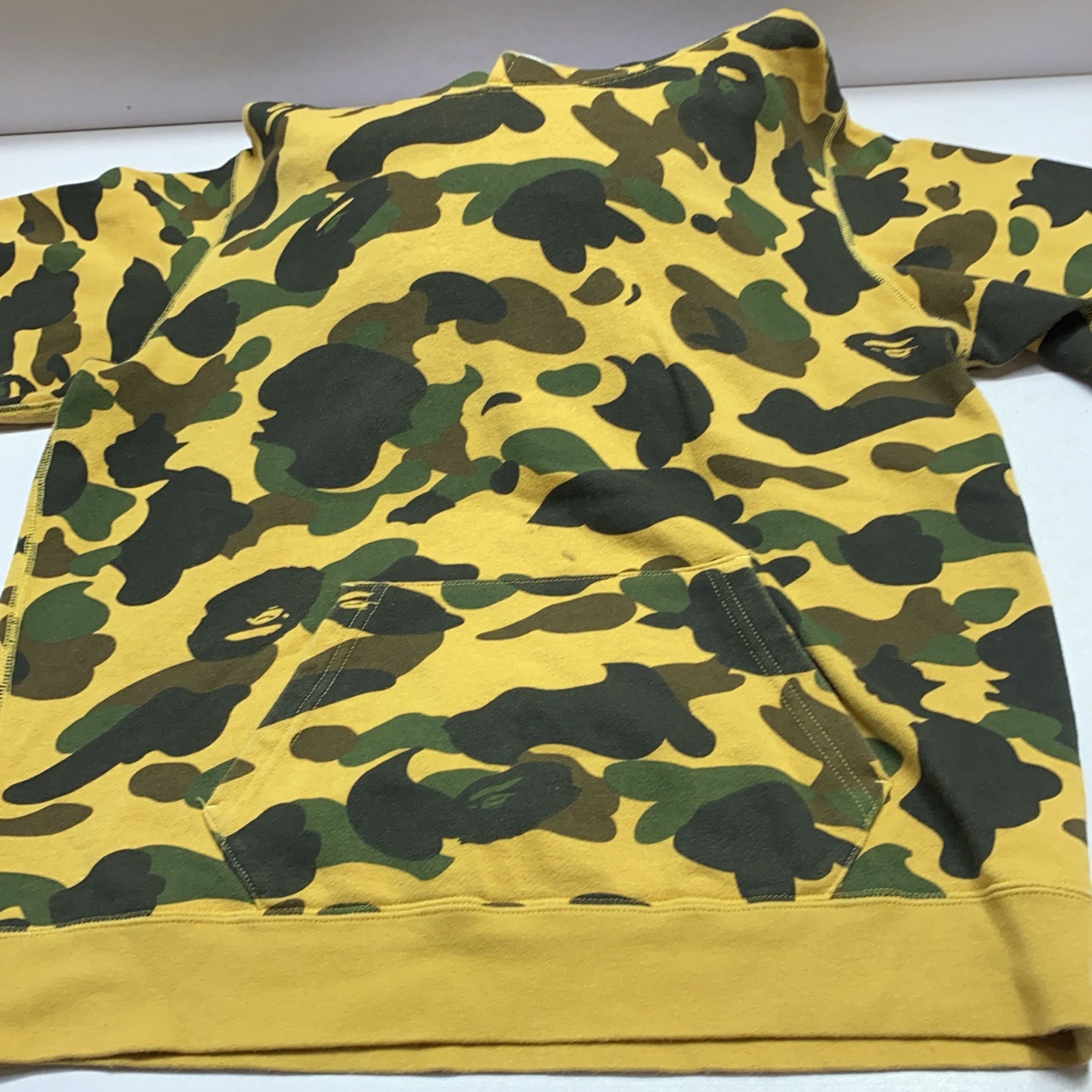 Bape A Bathing Ape Camo Hoodie Size S Size US S / EU 44-46 / 1 - 11 Thumbnail