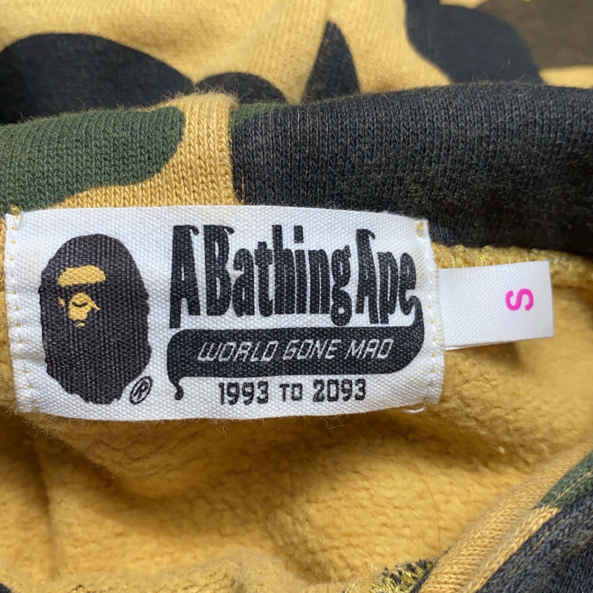 Bape A Bathing Ape Camo Hoodie Size S Size US S / EU 44-46 / 1 - 3 Thumbnail