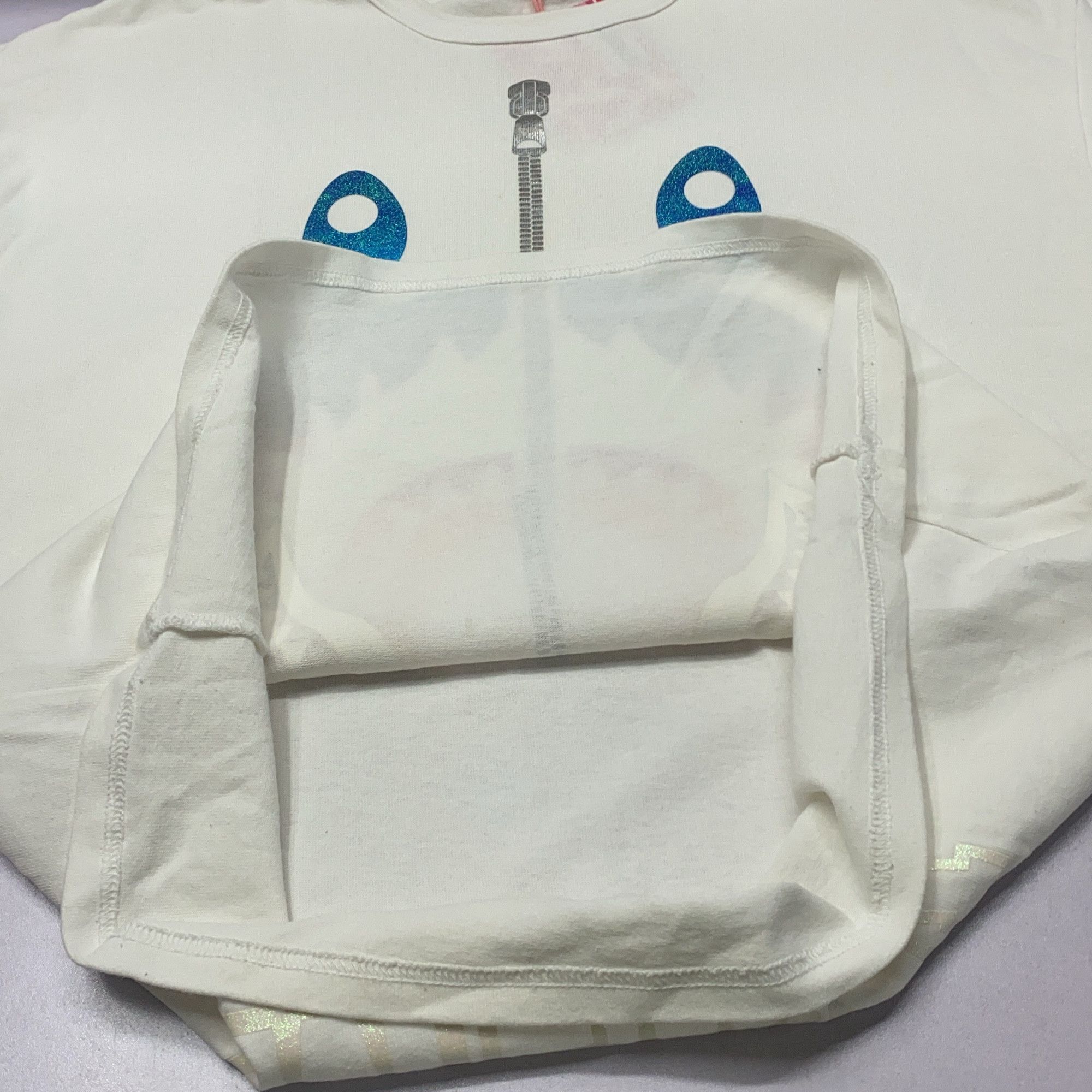 Bape A Bathing Ape Shark Glitter T-Shirt Size F Size ONE SIZE - 12 Thumbnail