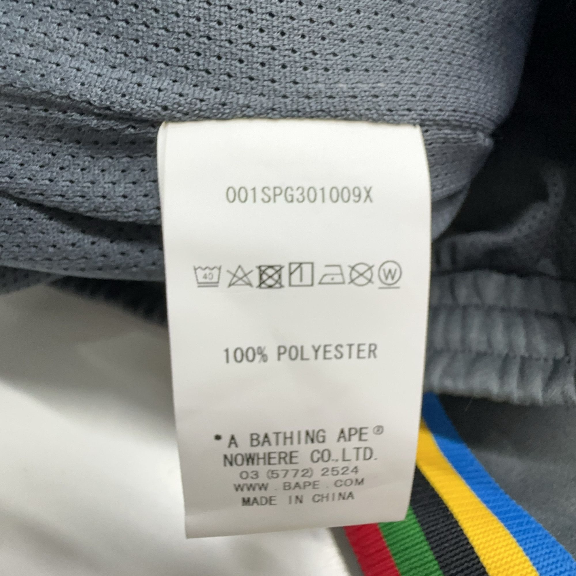 Bape A Bathing Ape Embossed Logo Shorts Size M Size US 32 / EU 48 - 4 Thumbnail
