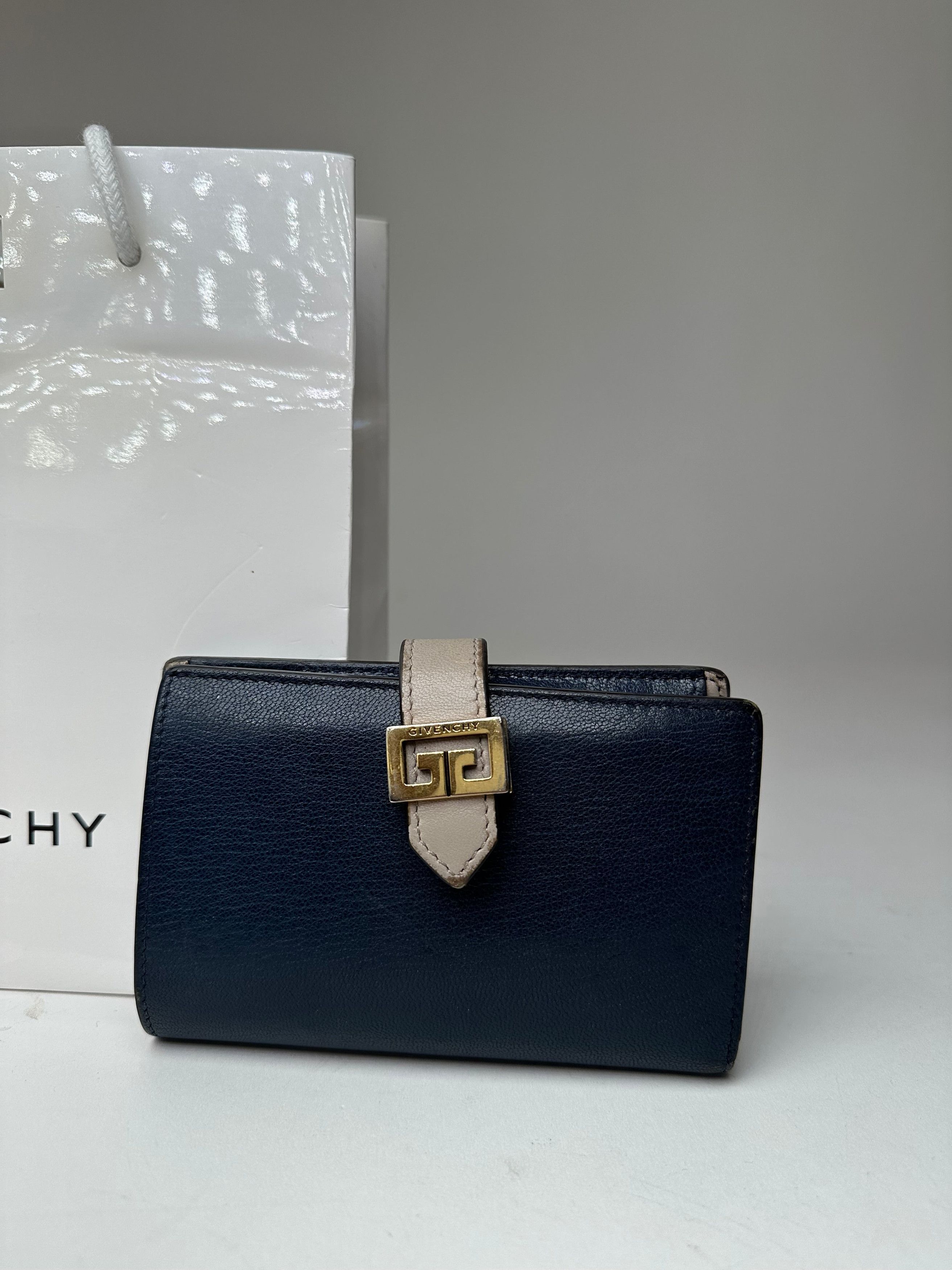 Givenchy Vintage Grained Leather Bifold Wallet Navy Size ONE SIZE - 6 Thumbnail