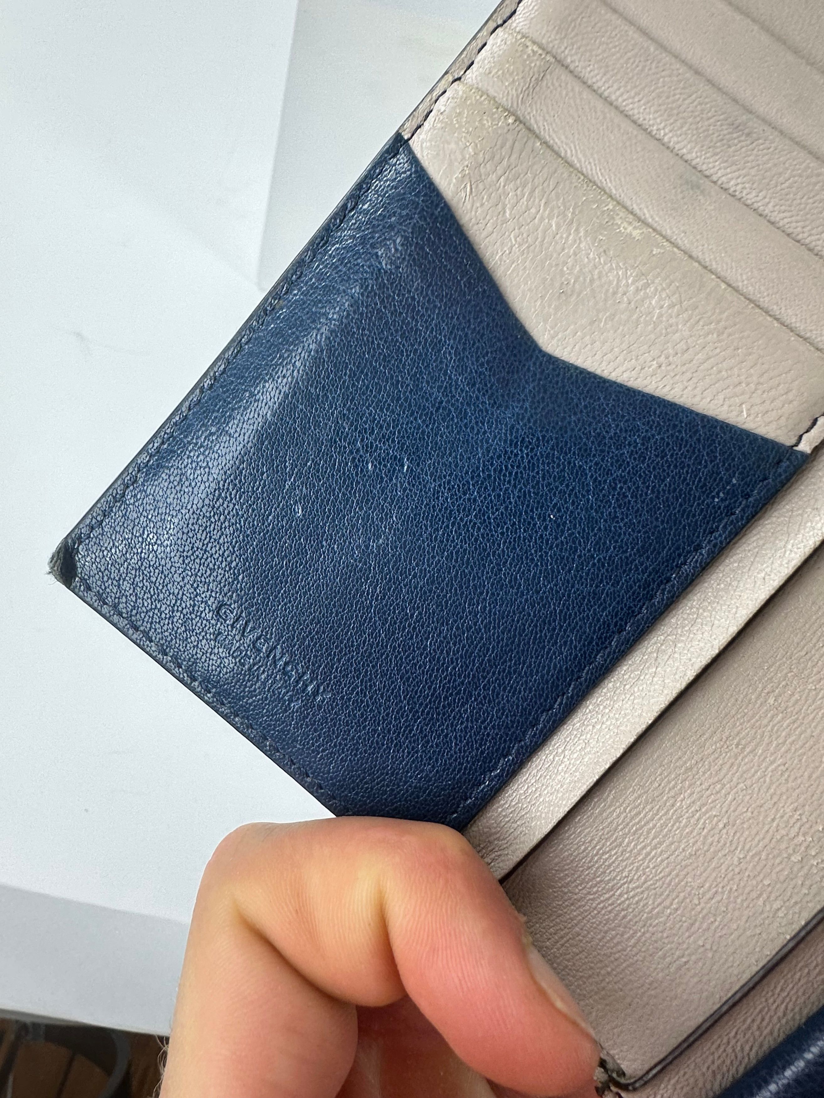 Givenchy Vintage Grained Leather Bifold Wallet Navy Size ONE SIZE - 5 Thumbnail