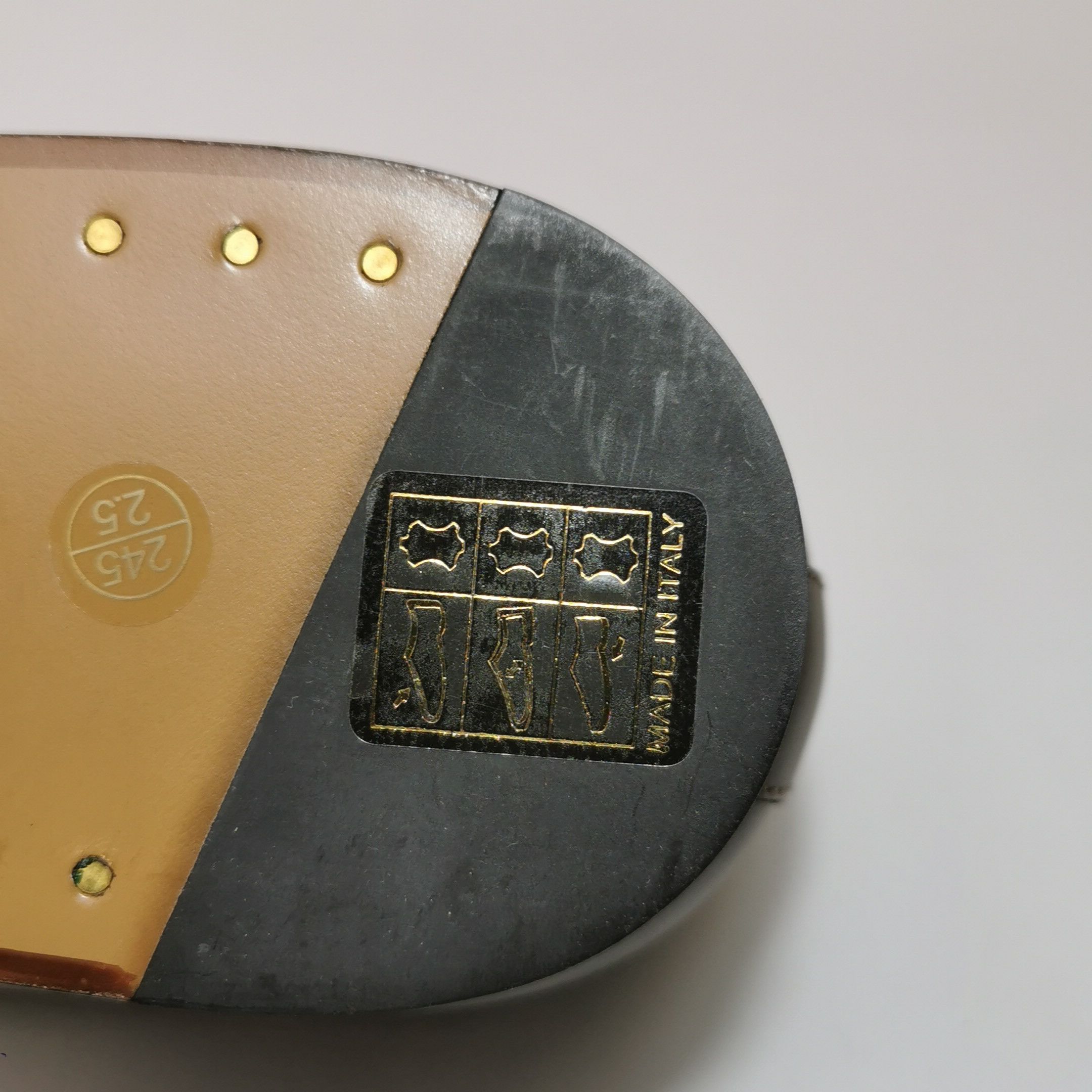 Gucci Gucci Men 7 Leather Size US 7 / EU 40 - 8 Thumbnail