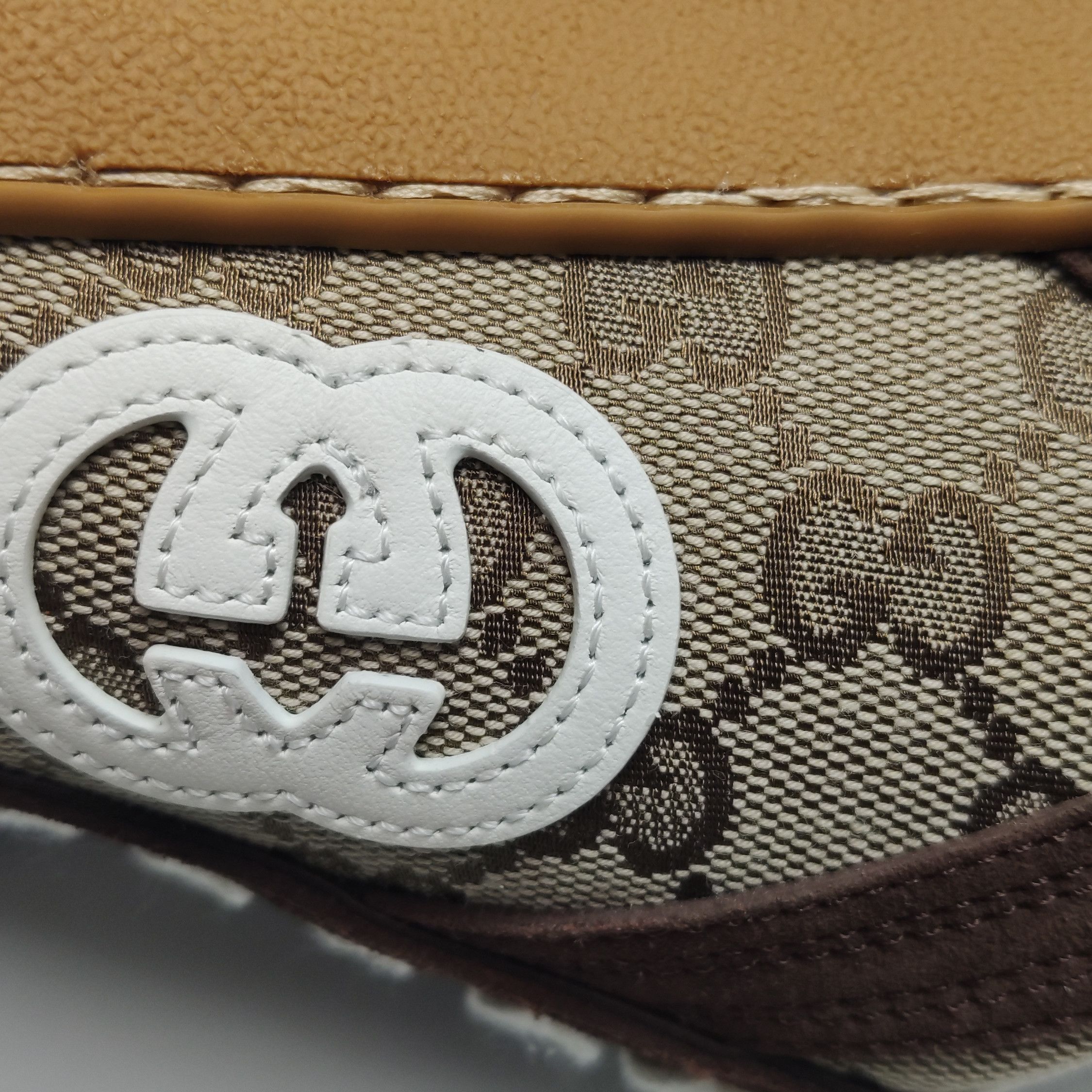 Gucci Gucci Men 5.5 Lowtop Sneakers Size US 5.5 / EU 38 - 7 Thumbnail