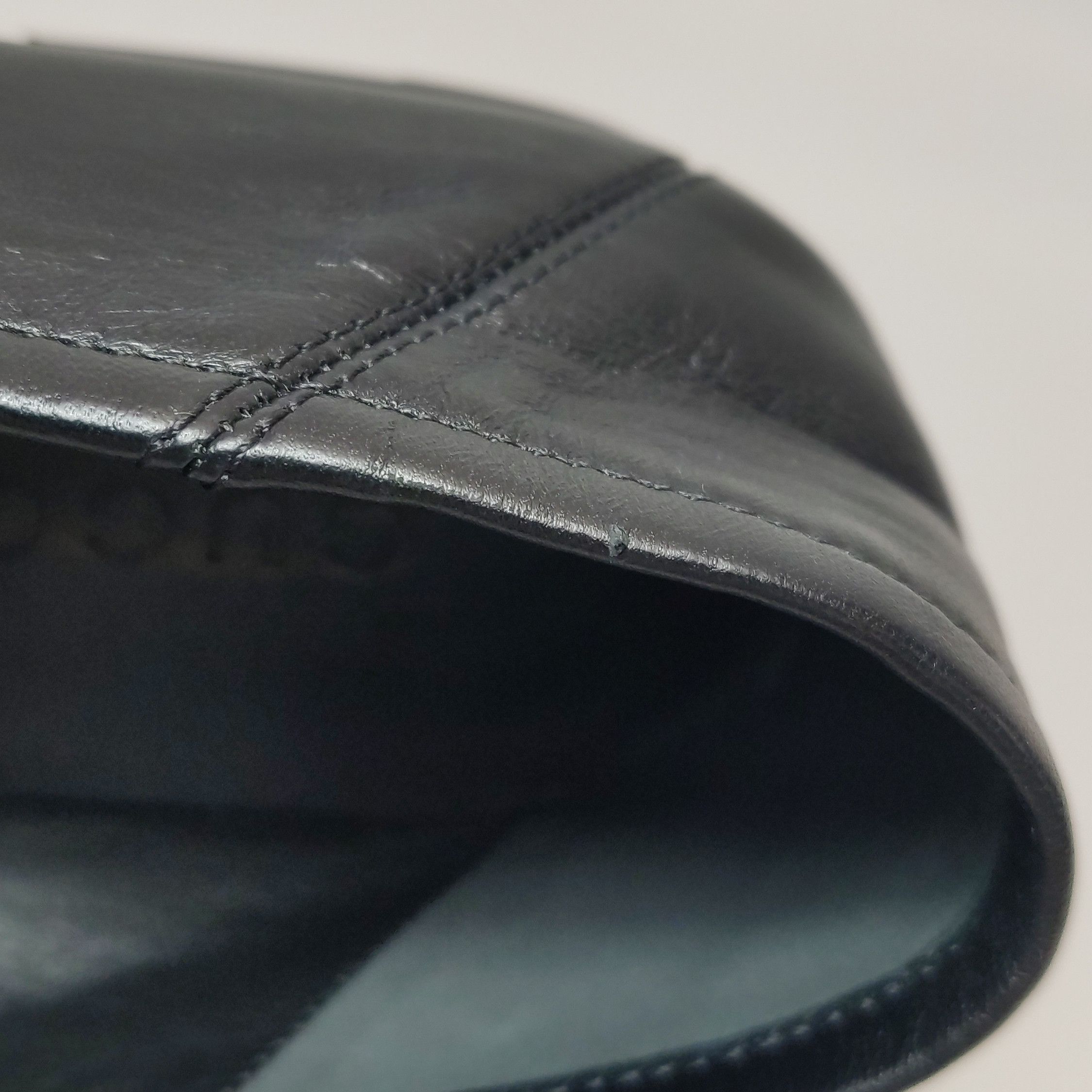 Gucci Gucci Men 5.5 Leather Size US 5.5 / EU 38 - 7 Thumbnail