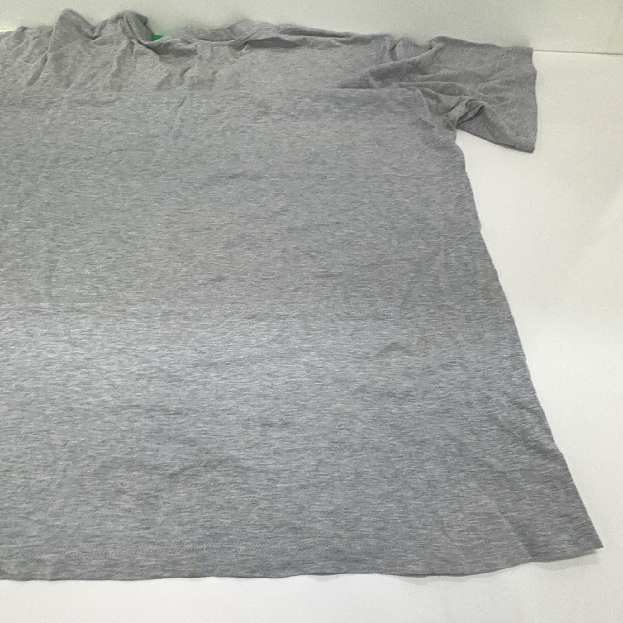 Celine CELINE Triomphe Logo T-Shirt Size XL Size US XL / EU 56 / 4 - 13 Thumbnail