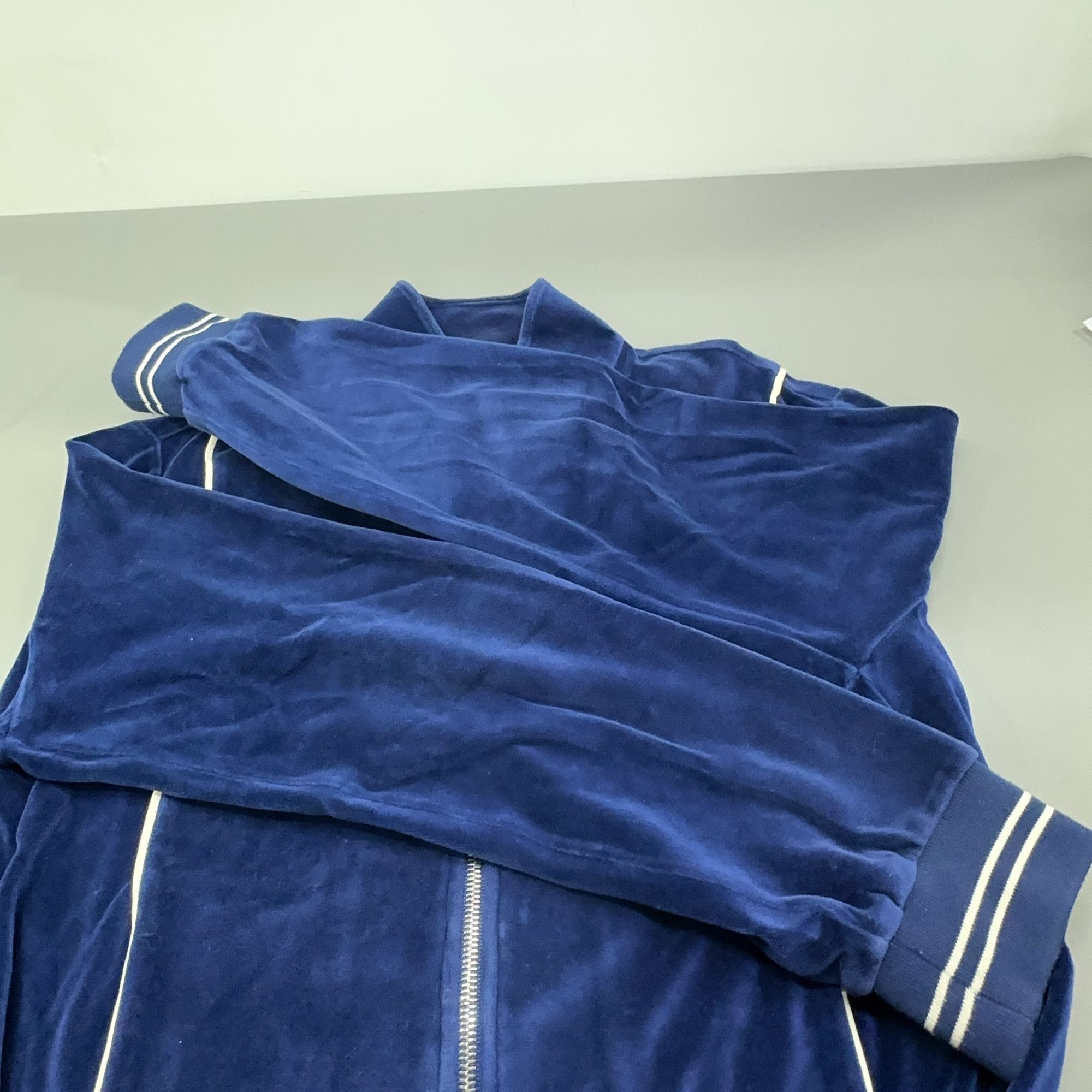 Celine Celine Velvet Logo Track Jacket Size L Size US L / EU 52-54 / 3 - 8 Thumbnail