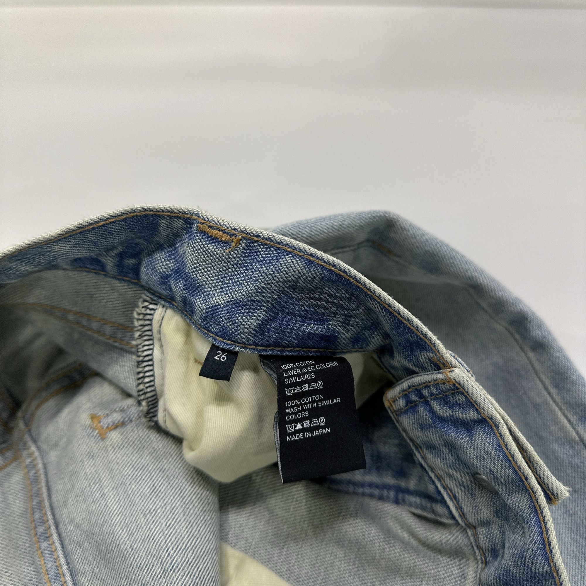 Celine Celine Light Wash Denim Jeans Size 26 Size 26" / US 2 / IT 38 - 4 Thumbnail