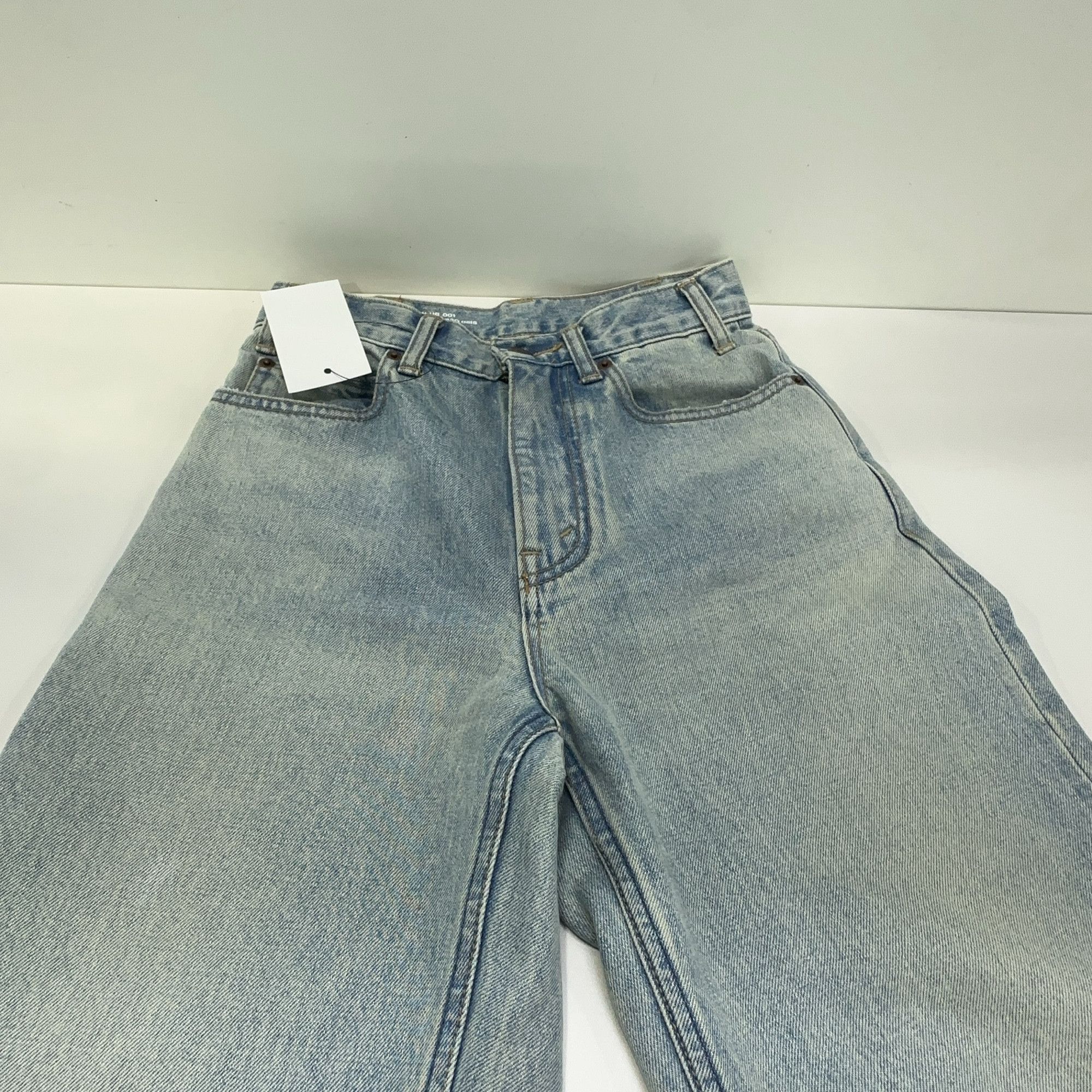 Celine Celine Light Wash Denim Jeans Size 26 Size 26" / US 2 / IT 38 - 6 Thumbnail