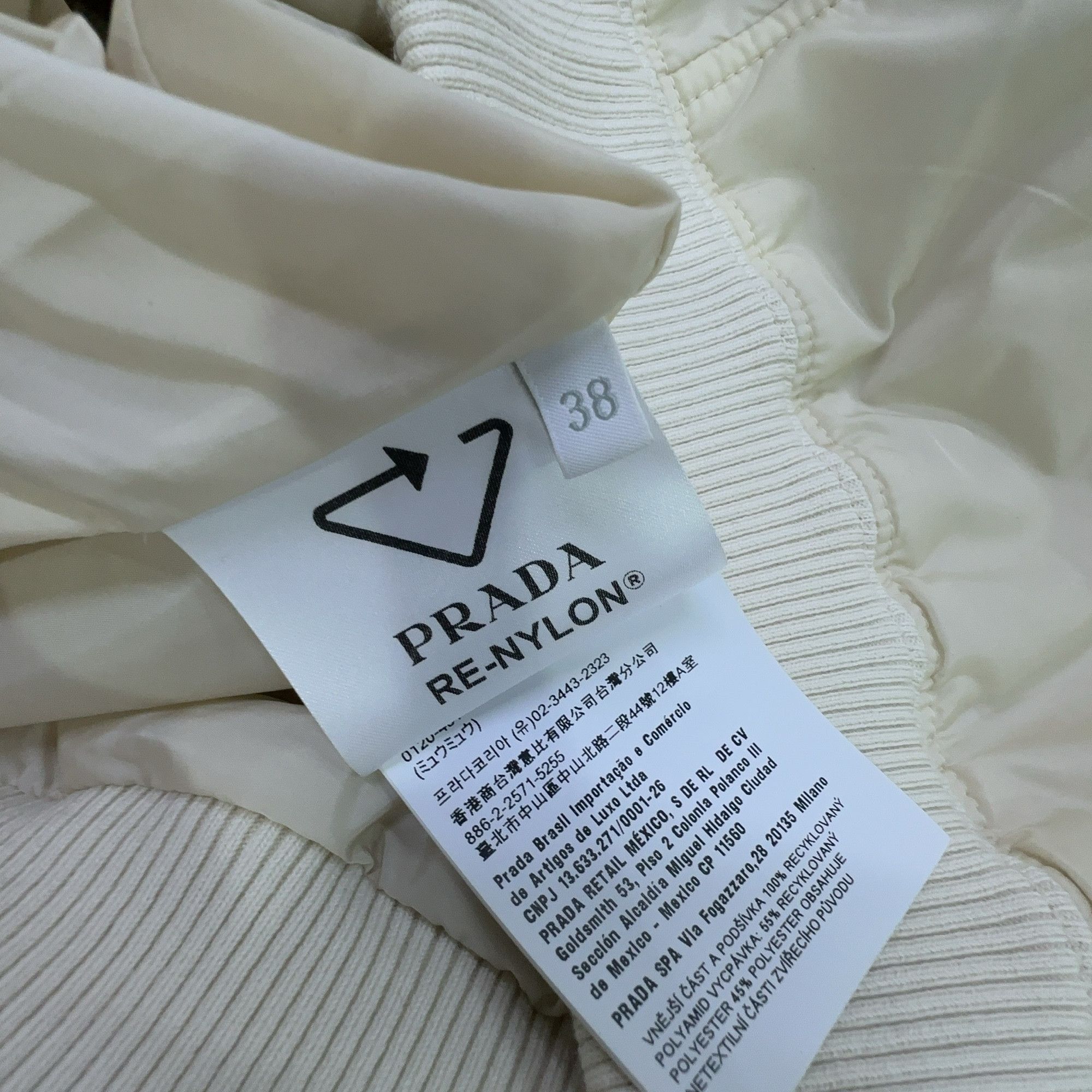 Prada Prada Re-Nylon Hooded Jacket Size 38 Size XS / US 0-2 / IT 36-38 - 3 Thumbnail
