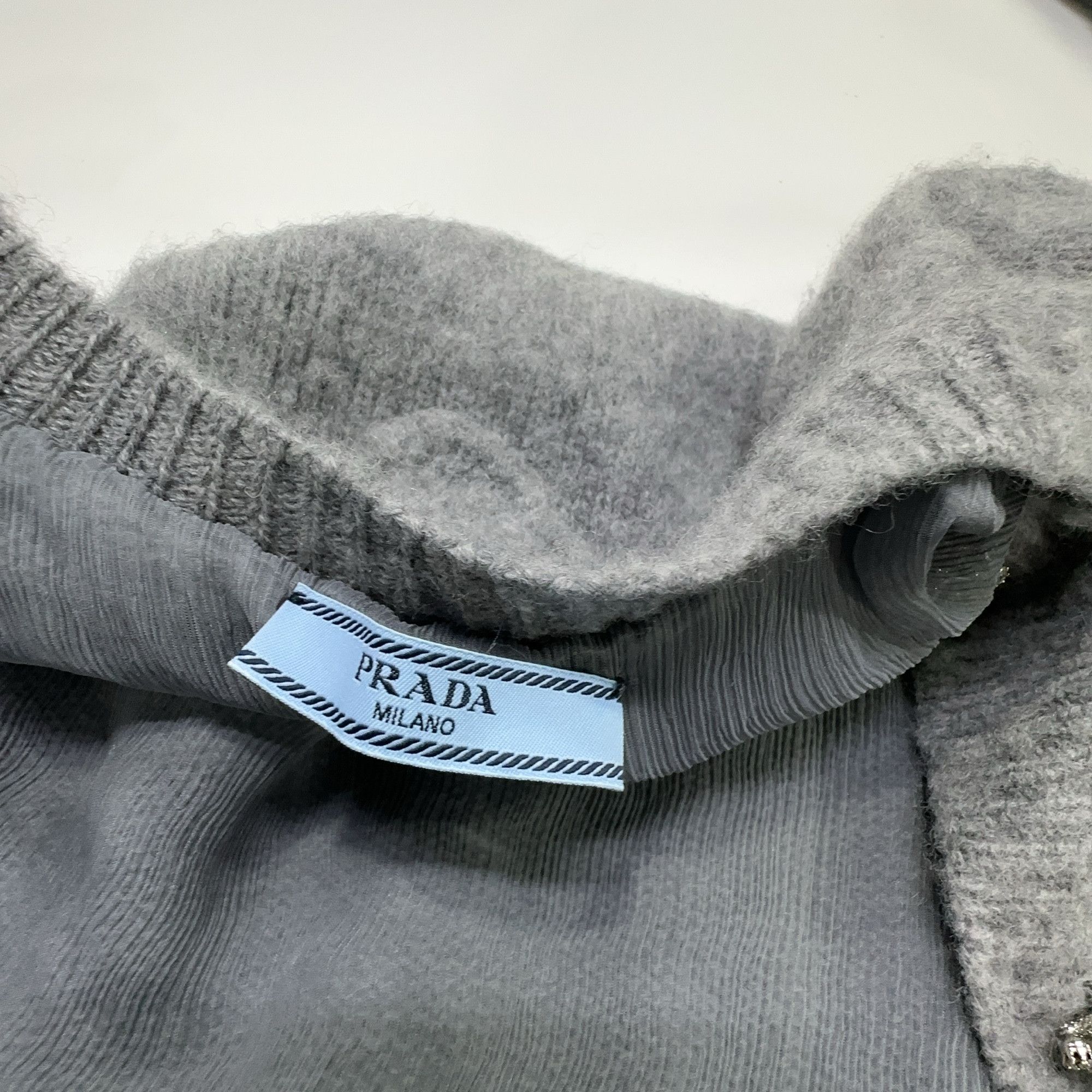 Prada Prada Cashmere Cardigan Size 36 Size XS / US 0-2 / IT 36-38 - 3 Thumbnail