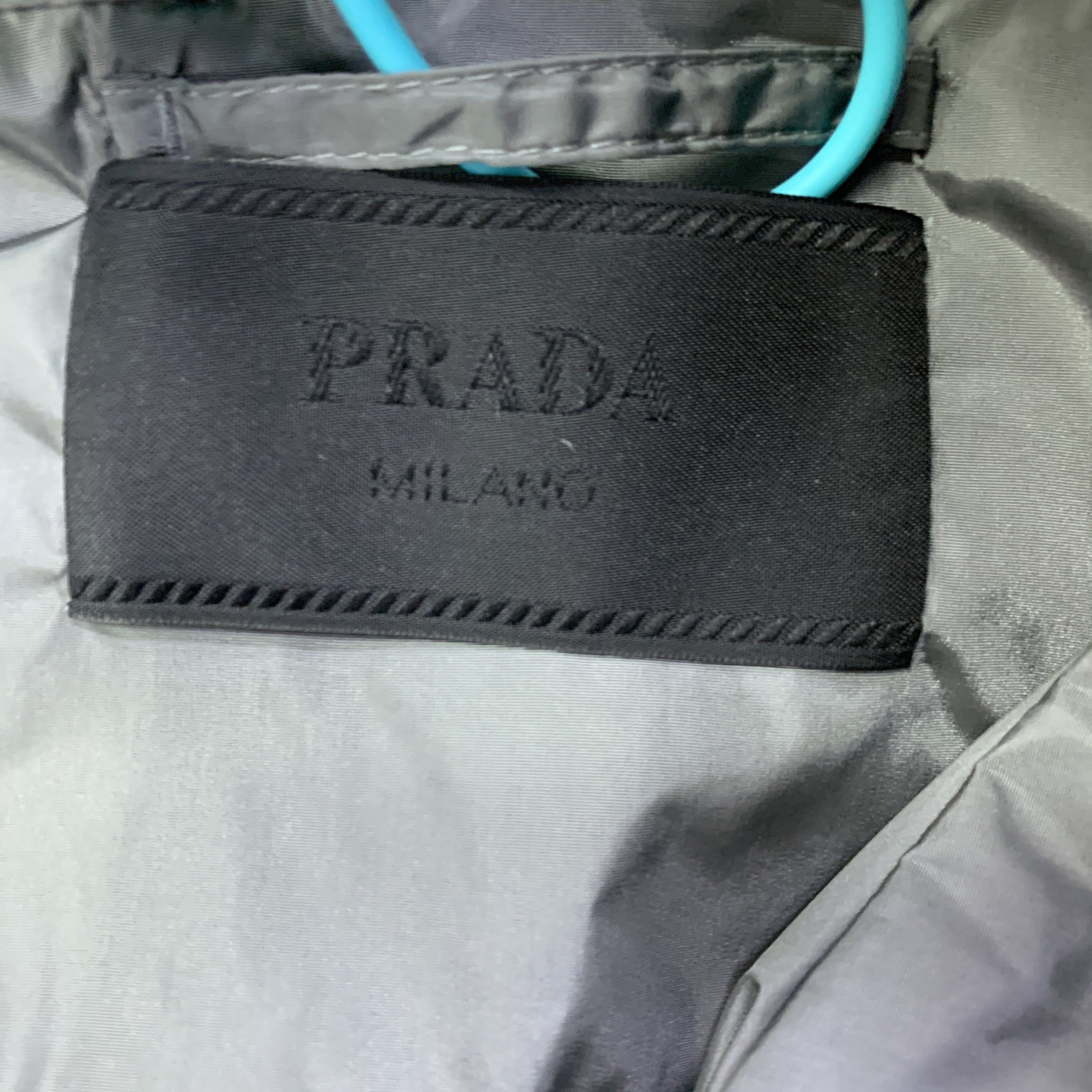 Prada Prada Logo Plaque Nylon Jacket Size M Size US M / EU 48-50 / 2 - 2 Thumbnail