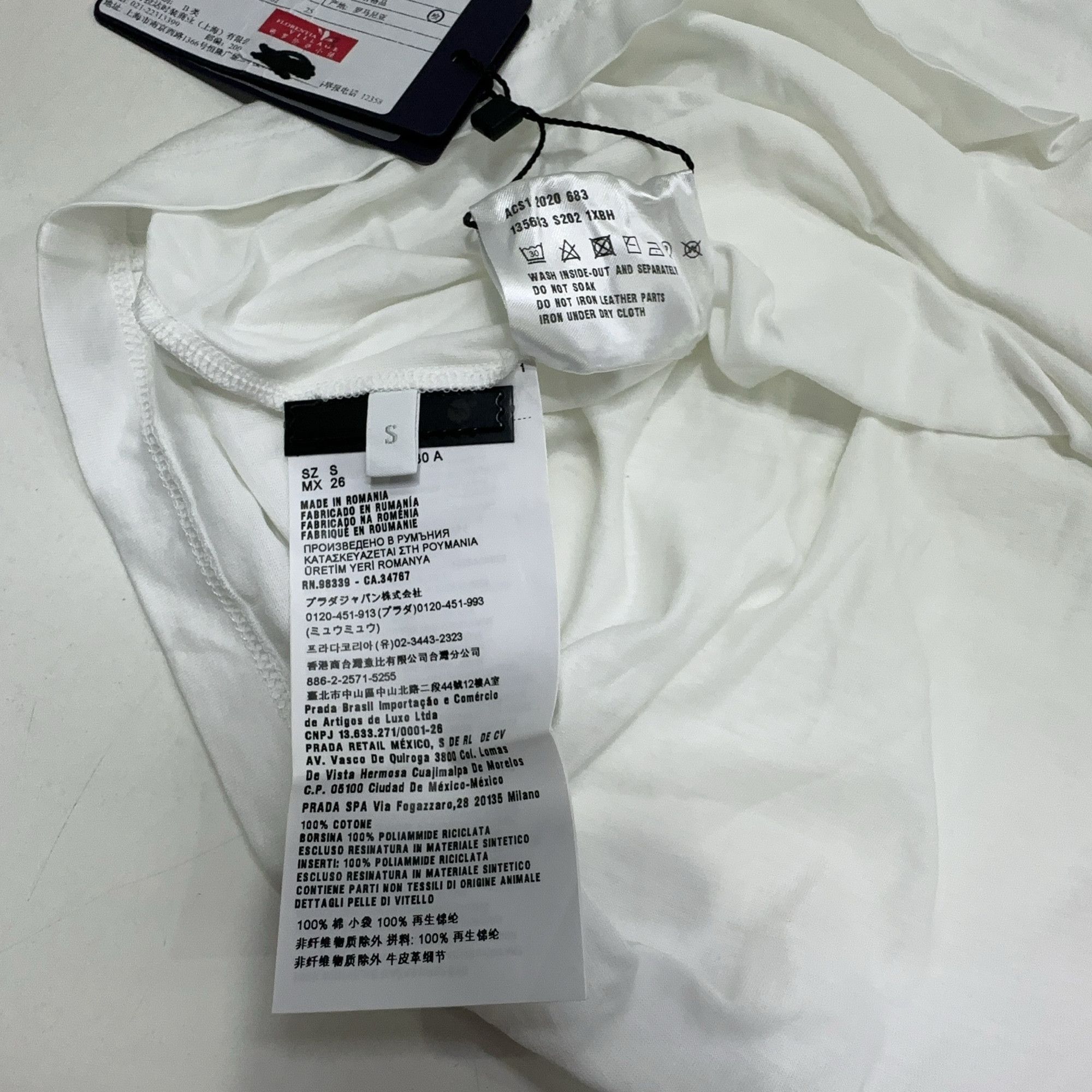 Prada Prada Gabardine Pocket T-Shirt Size S Size US S / EU 44-46 / 1 - 4 Thumbnail
