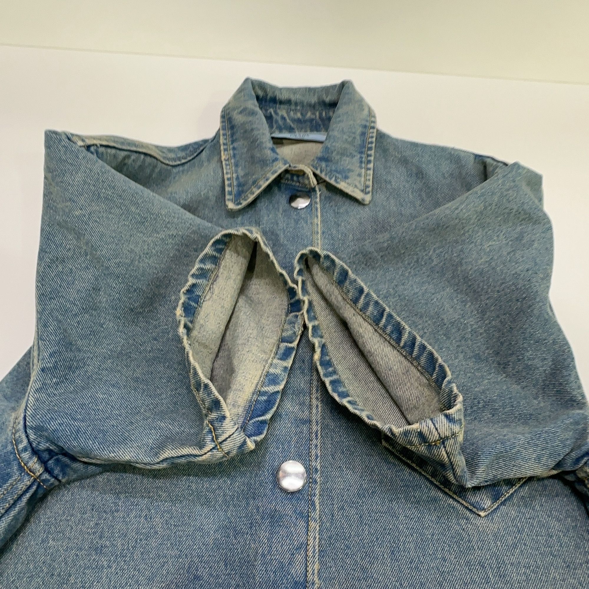 Prada Prada Logo Plaque Denim Button Up Shirt Size 42 Size M / US 6-8 / IT 42-44 - 8 Thumbnail