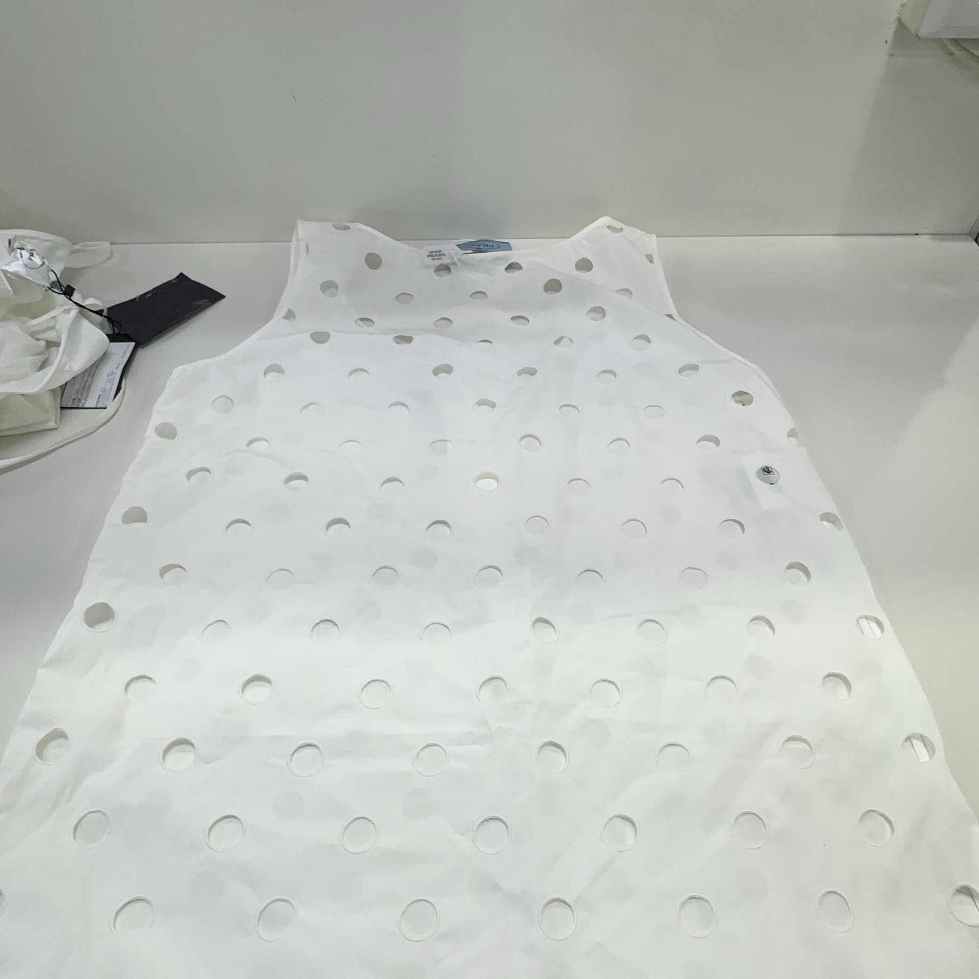 Prada Prada Eyelet Mini Dress Size 36 Size XS / US 0-2 / IT 36-38 - 17 Thumbnail