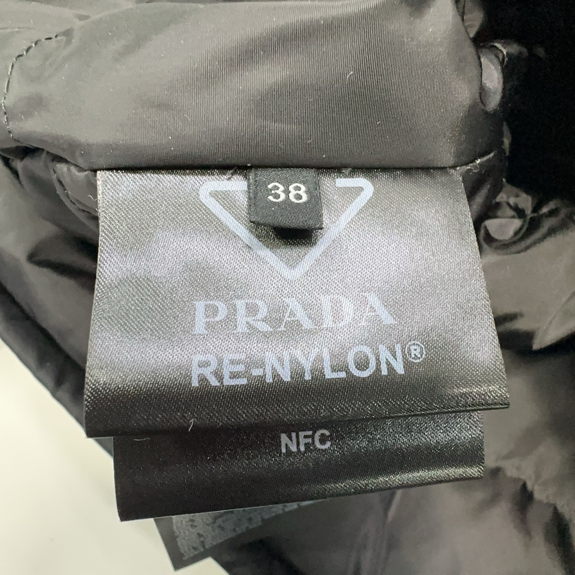 Prada Prada Re-Nylon Bomber Jacket Size 38 Size XS / US 0-2 / IT 36-38 - 7 Thumbnail