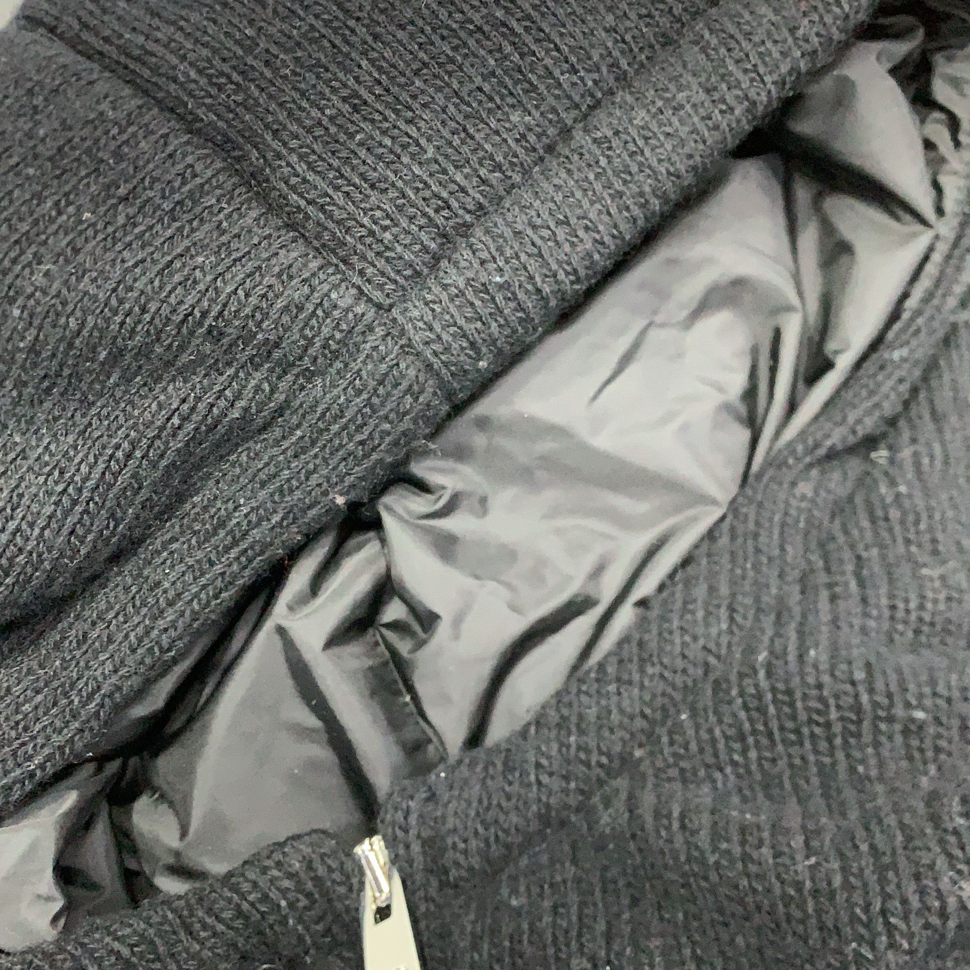 Prada Prada Logo Knit Down Jacket Size M Size US M / EU 48-50 / 2 - 6 Thumbnail