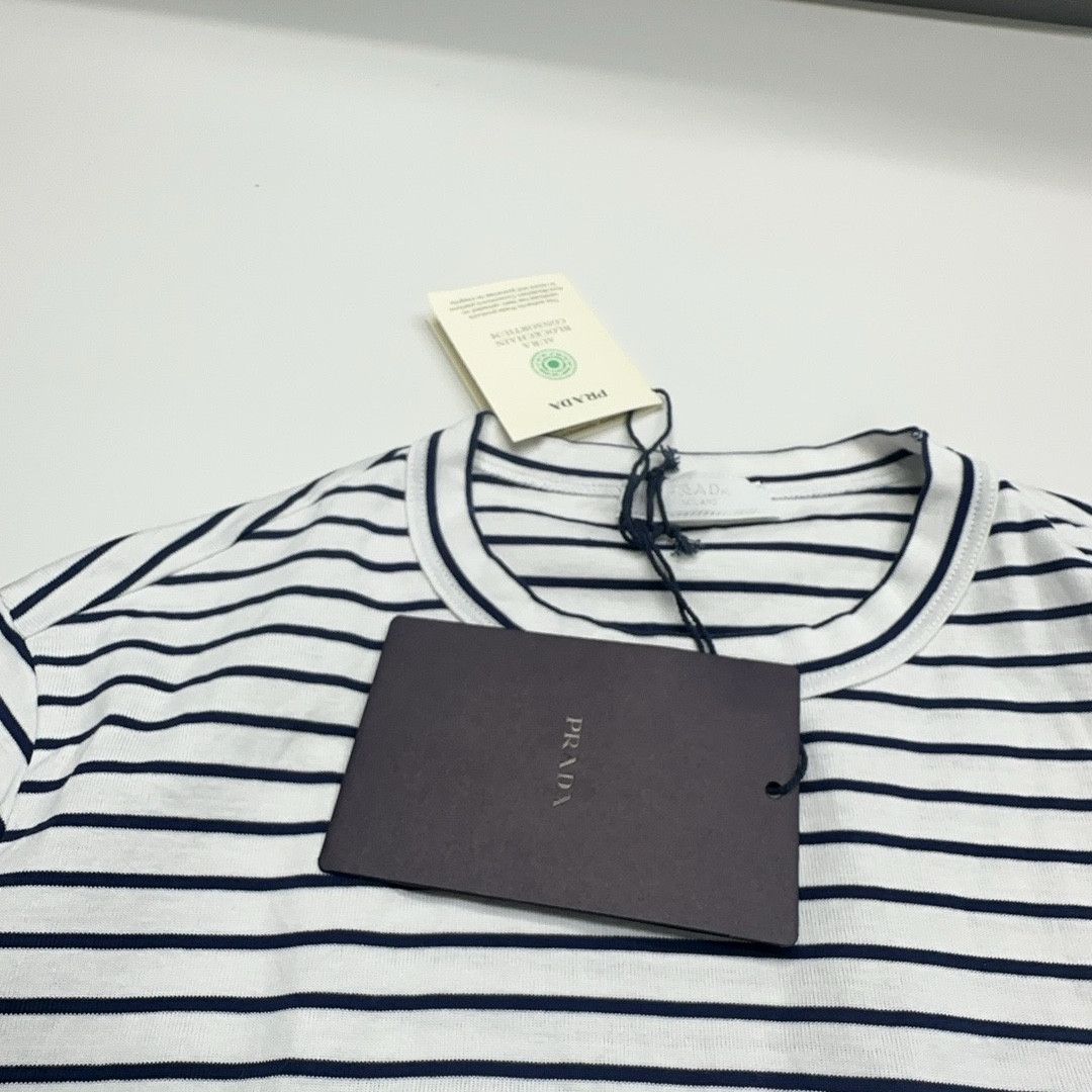 Prada Prada Striped T-Shirt Size M Size US M / EU 48-50 / 2 - 12 Thumbnail