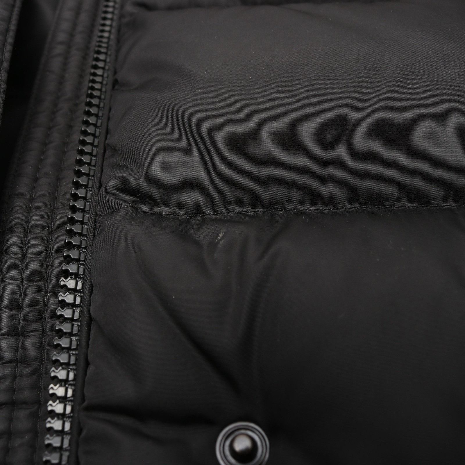 Moncler Moncler Moncler CLIO Nylon Down Jacket Textile Outerwear 4687725 DUTY FREE for USA Size ONE SIZE - 9 Thumbnail