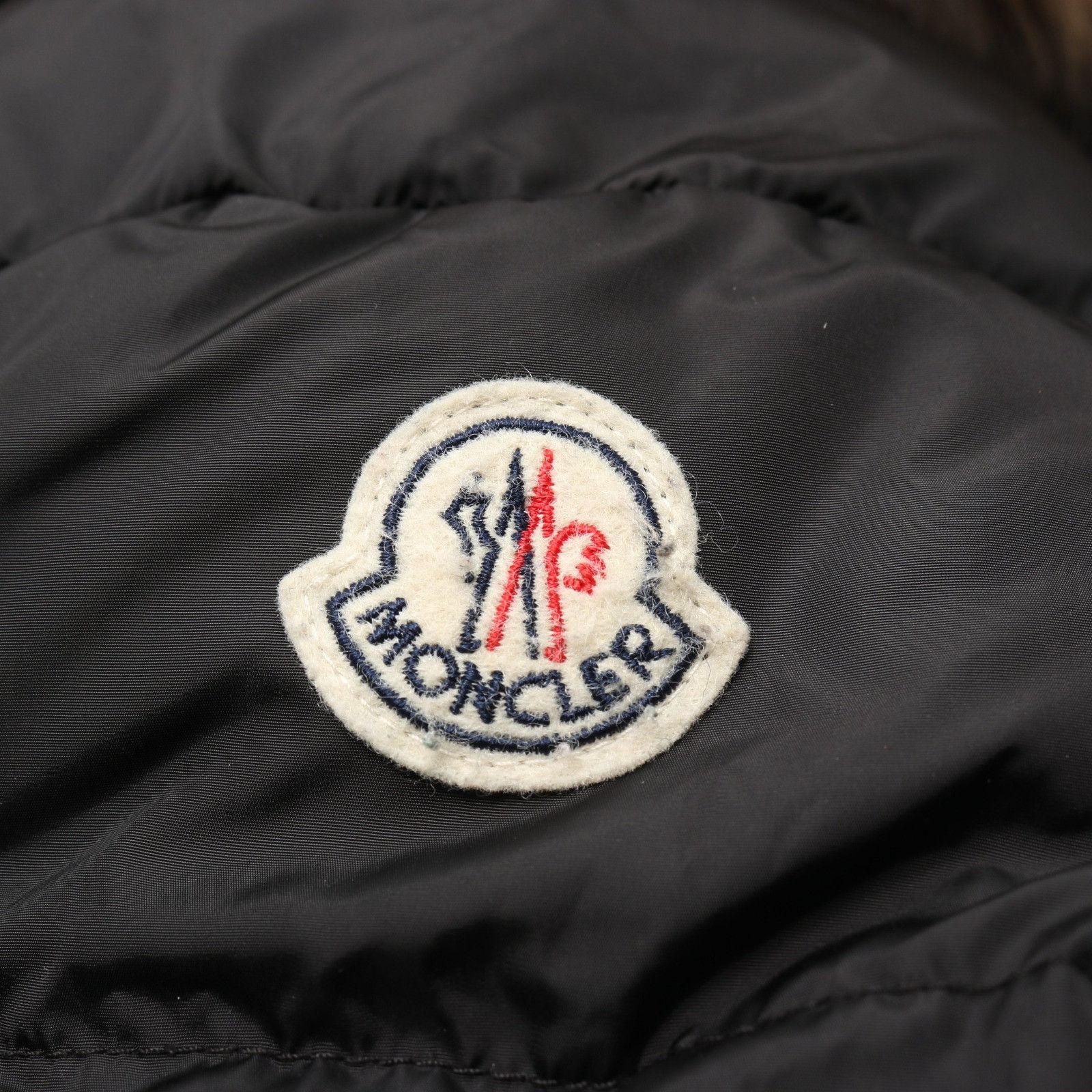Moncler Moncler Moncler CLIO Nylon Down Jacket Textile Outerwear 4687725 DUTY FREE for USA Size ONE SIZE - 6 Thumbnail