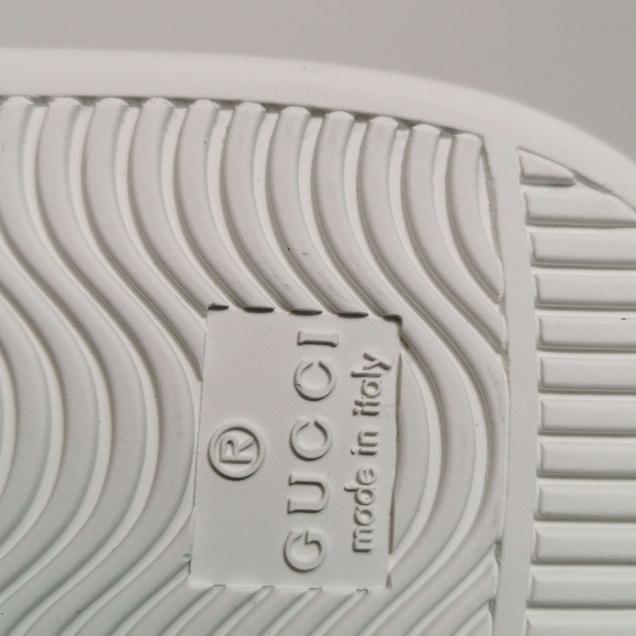Gucci Gucci Men 5.5 Lowtop Sneakers Size US 5.5 / EU 38 - 9 Thumbnail