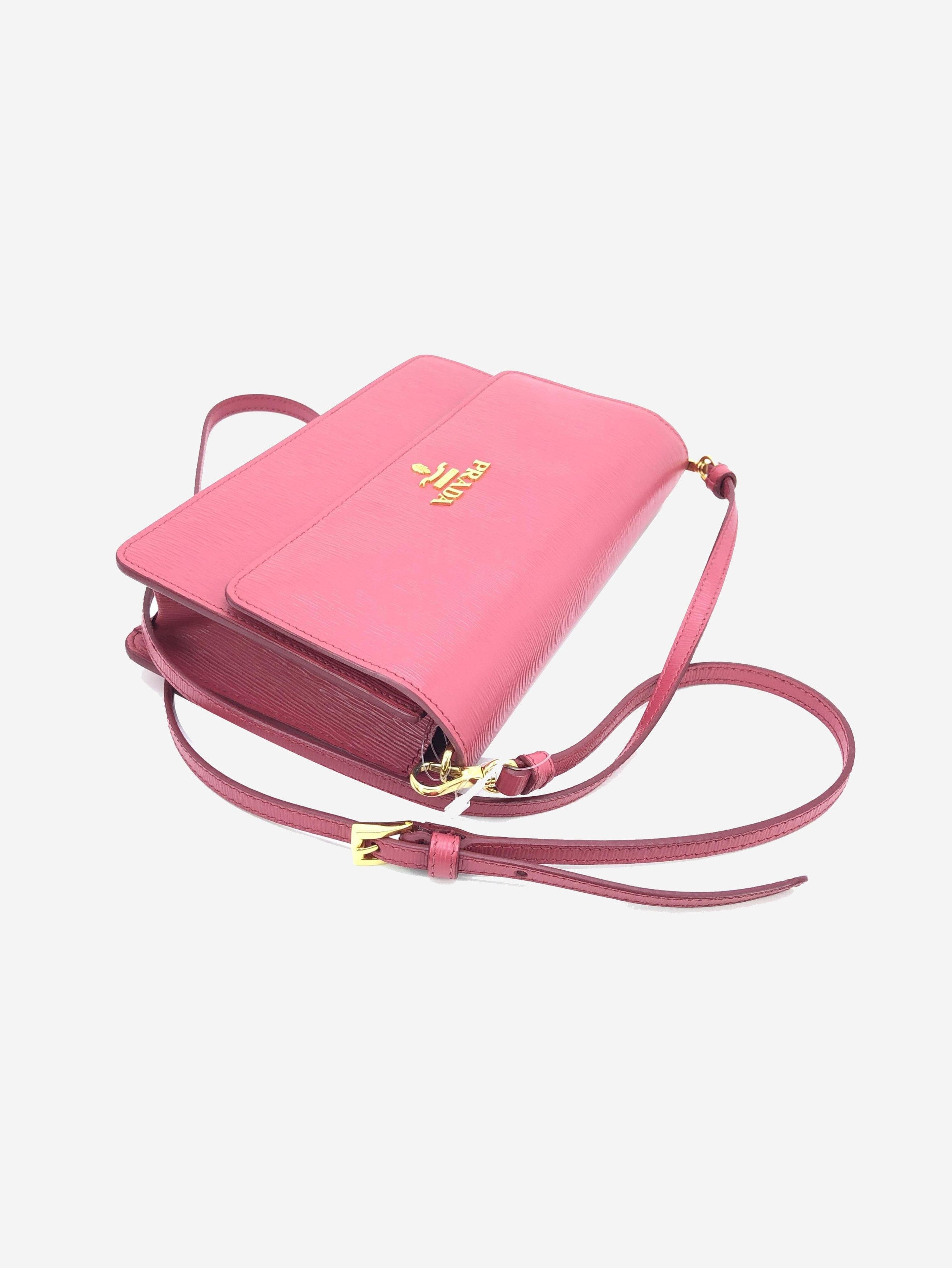 Other Pink leather chain wallet Size ONE SIZE - 2 Thumbnail
