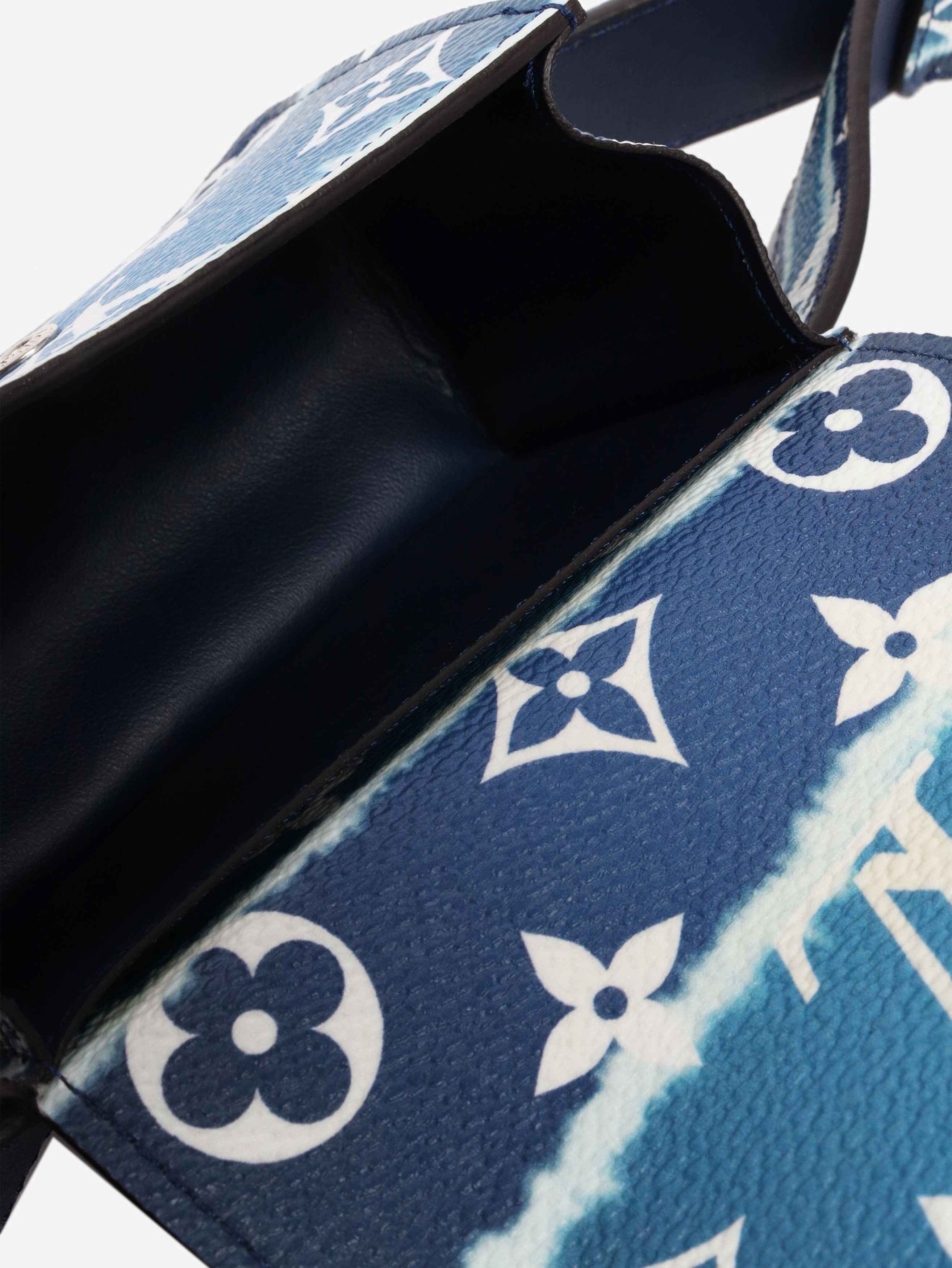 Louis Vuitton Blue Escale Monogram belt pouch Size ONE SIZE - 7 Thumbnail