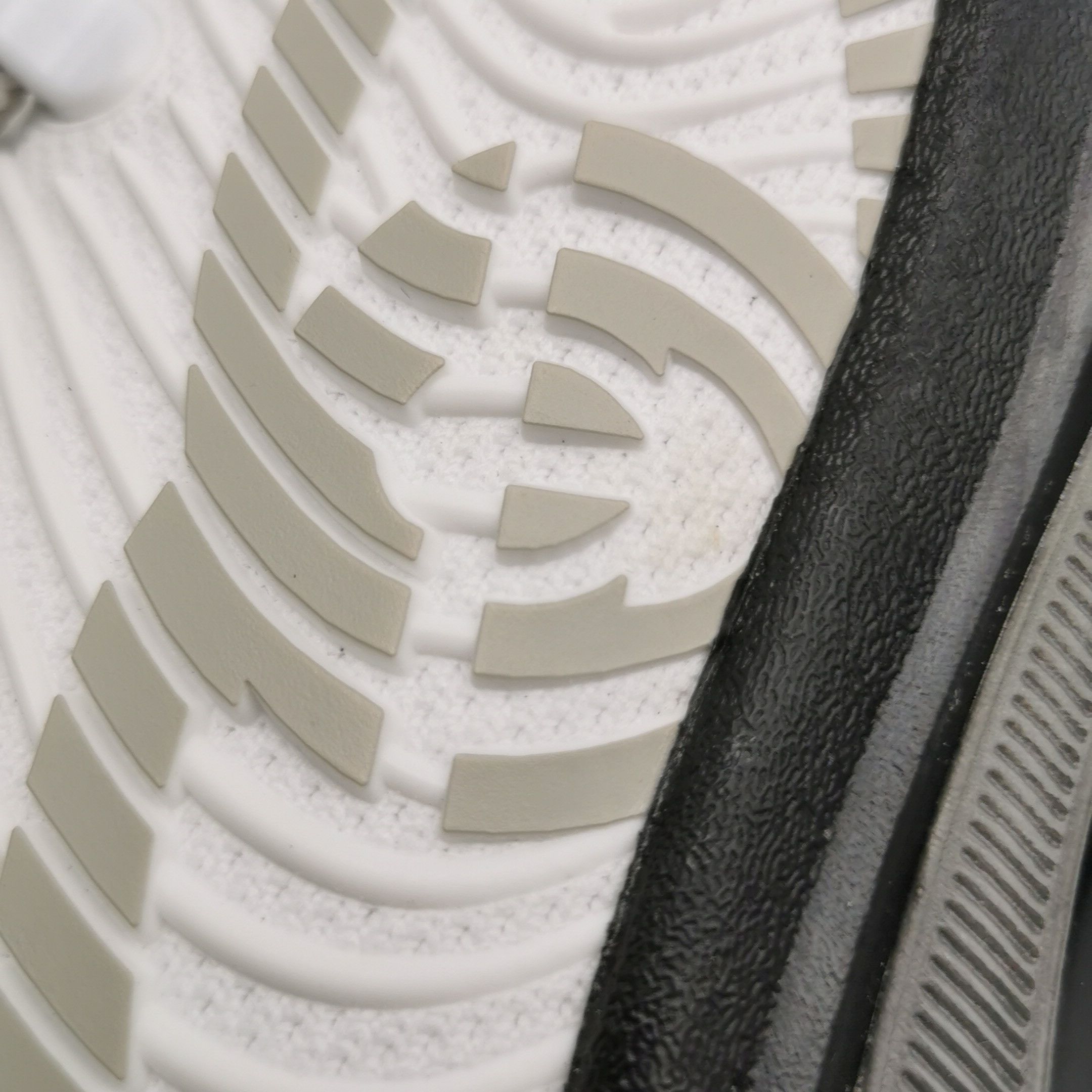 Gucci Gucci Men 11.5 Lowtop Sneakers Size US 11.5 / EU 44-45 - 8 Thumbnail