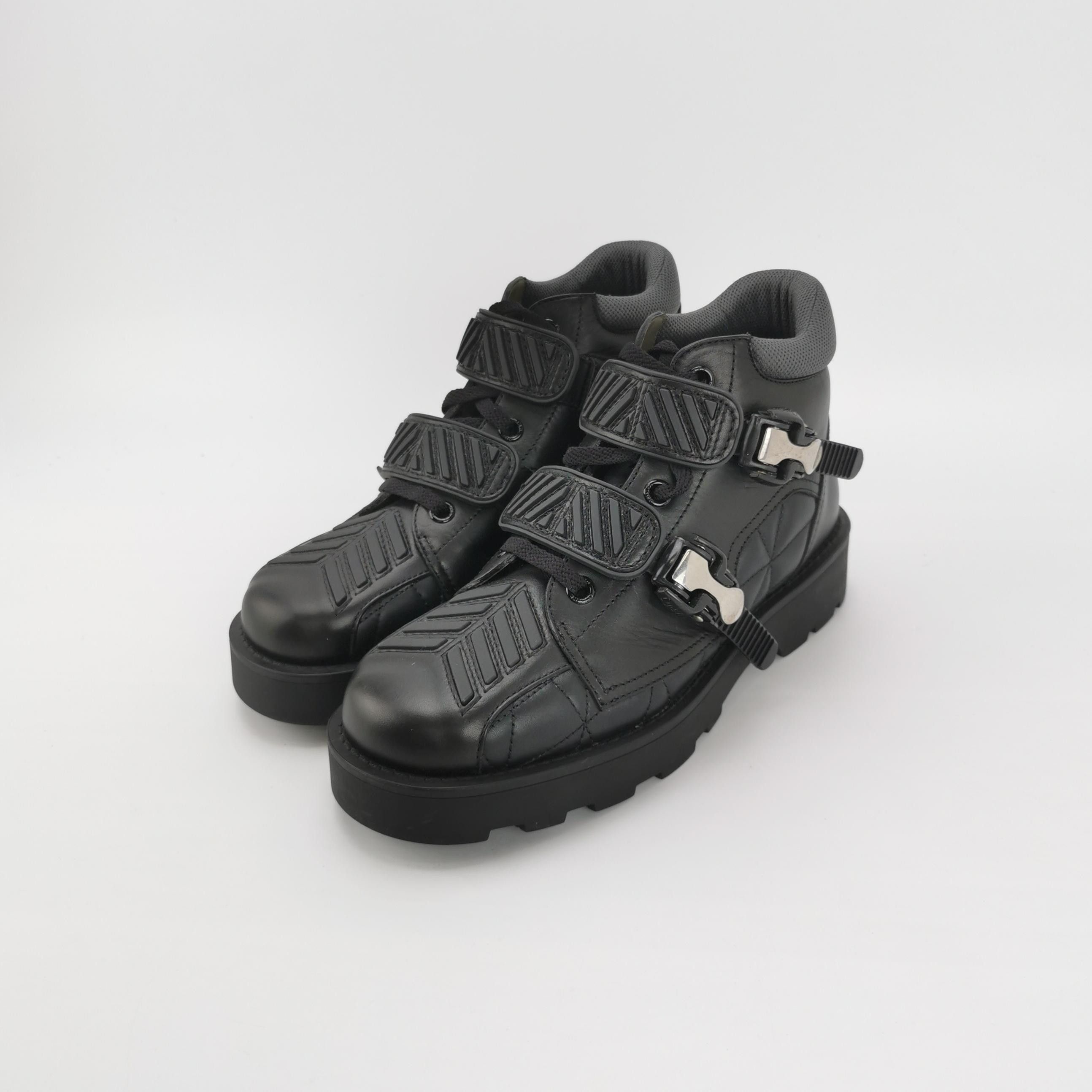 Gucci Gucci Men 6 Lowtop Sneakers Size US 6 / EU 39 - 2 Thumbnail