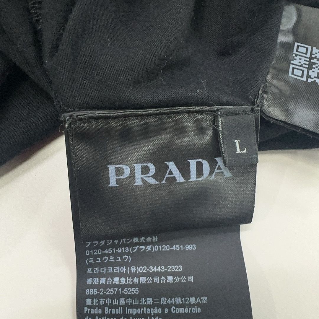Prada Prada Wavy Graphic T-Shirt Size L Size US L / EU 52-54 / 3 - 4 Thumbnail
