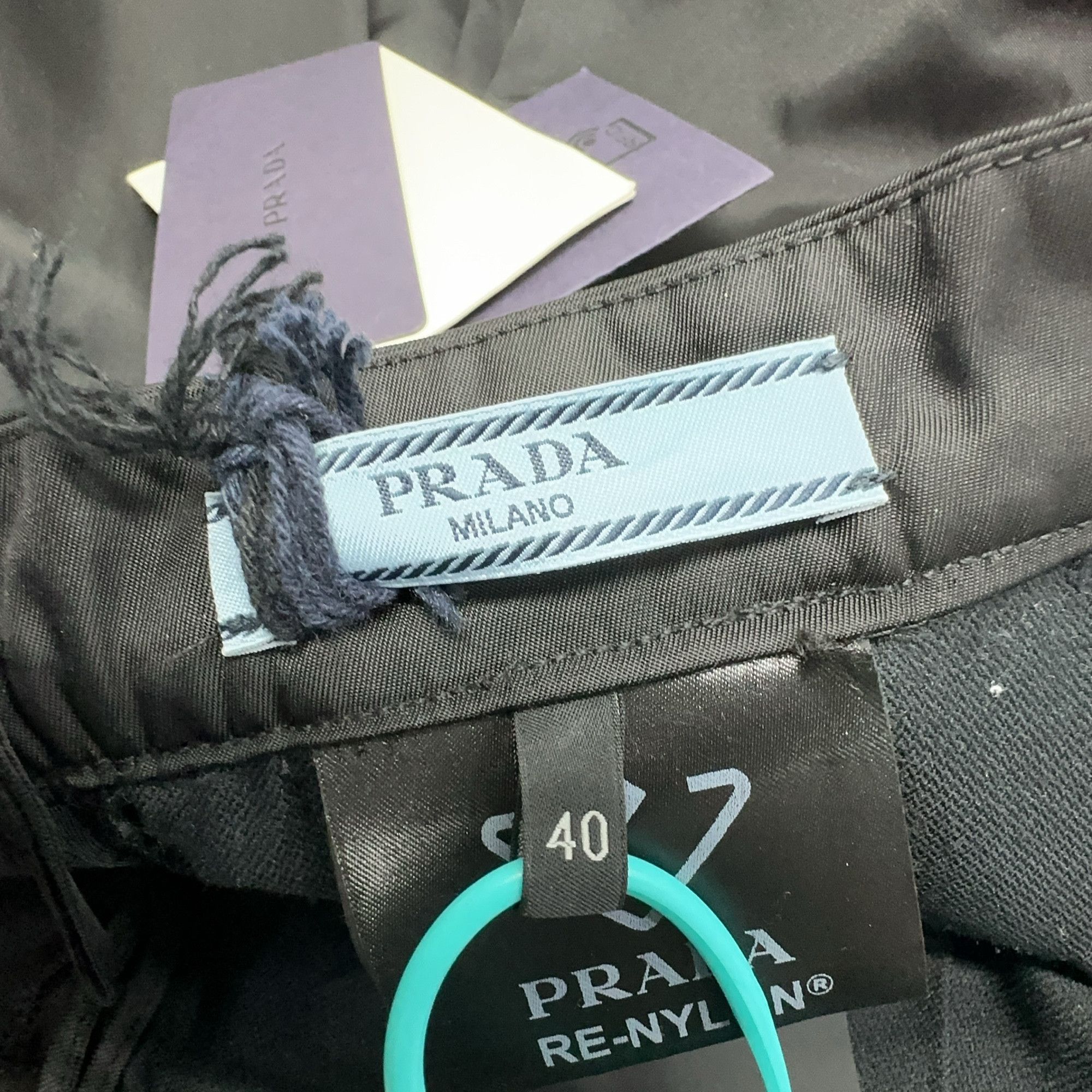 Prada Prada Re-Nylon Pleated Midi Skirt Size 40 Size 27" / US 4 / IT 40 - 5 Thumbnail