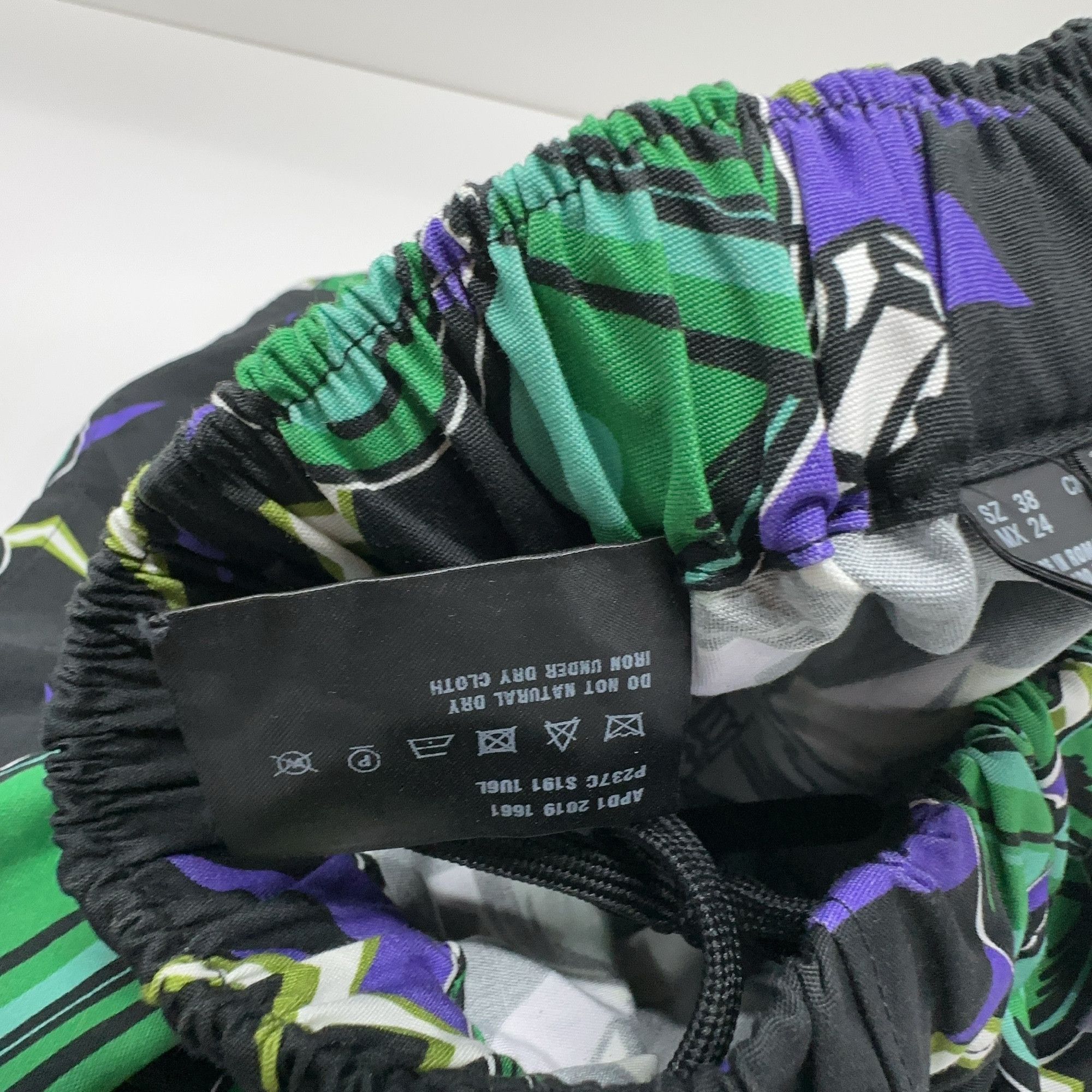 Prada Prada Frankenstein Heart Print Shorts Size 38 Size 26" / US 2 / IT 38 - 5 Thumbnail
