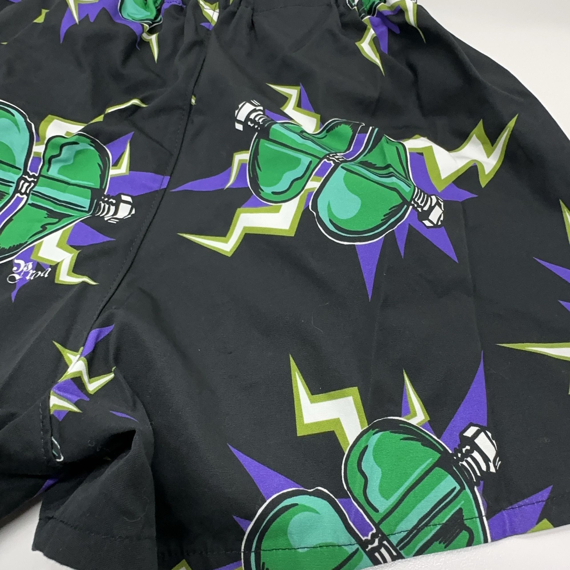Prada Prada Frankenstein Heart Print Shorts Size 38 Size 26" / US 2 / IT 38 - 9 Thumbnail