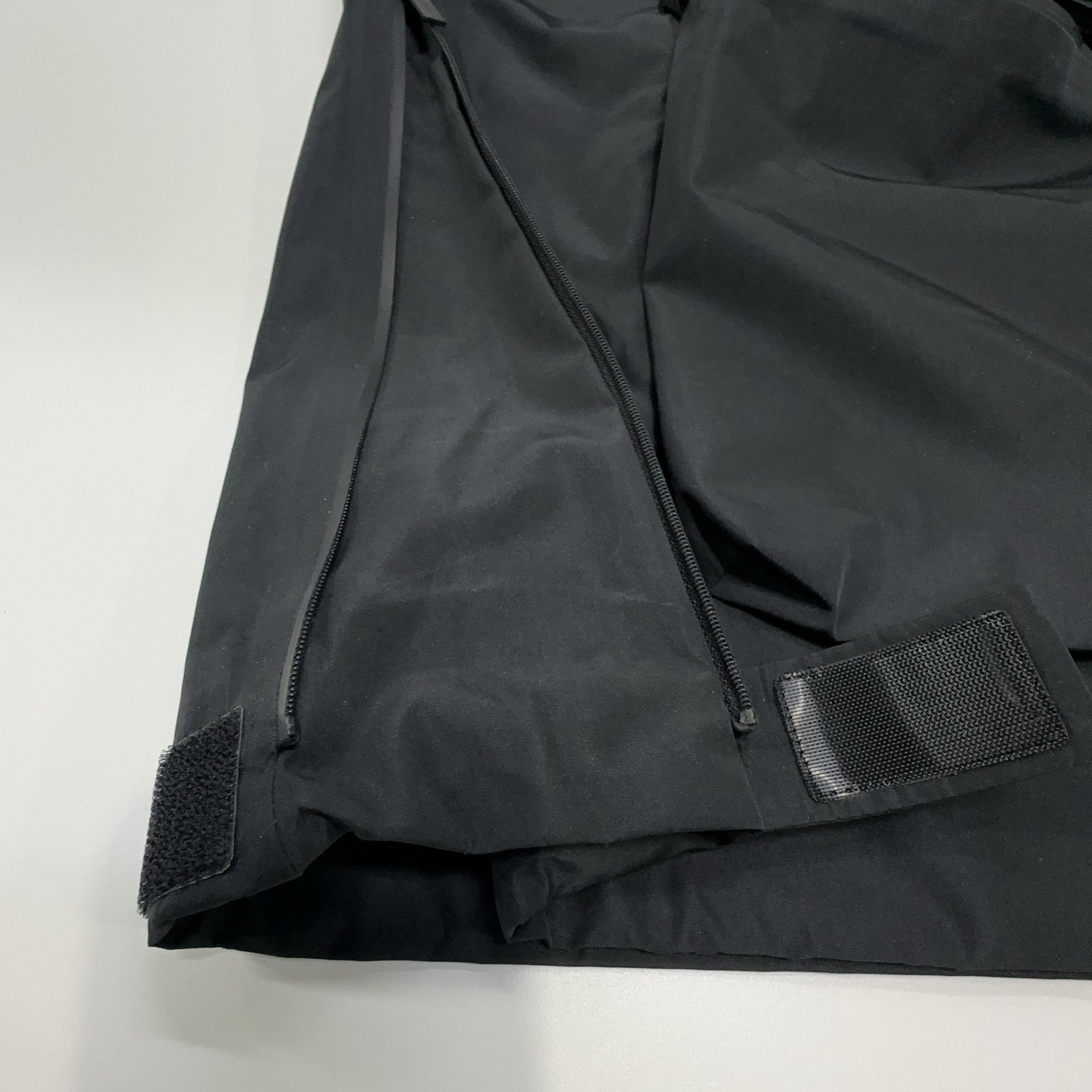 Prada Prada Technical Pocket Vest Size M Size M / US 6-8 / IT 42-44 - 7 Thumbnail