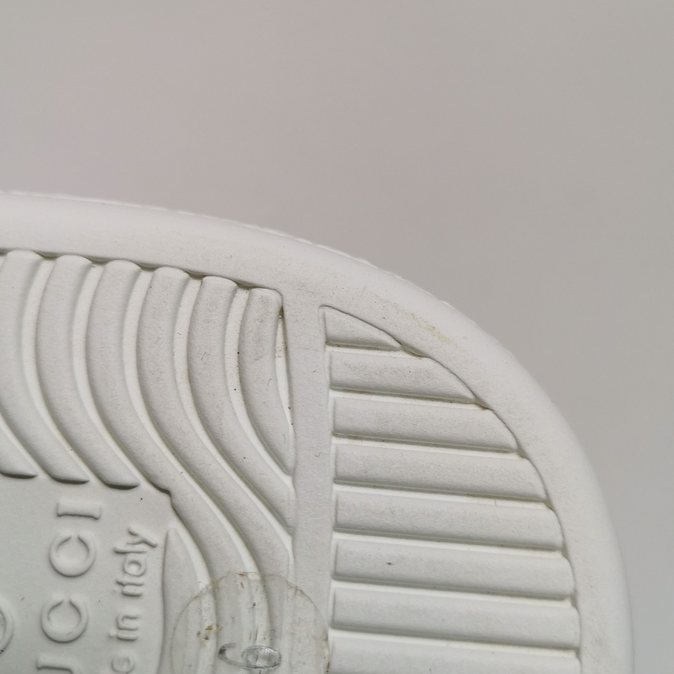 Gucci Gucci Men 7 Lowtop Sneakers Size US 7 / EU 40 - 10 Thumbnail