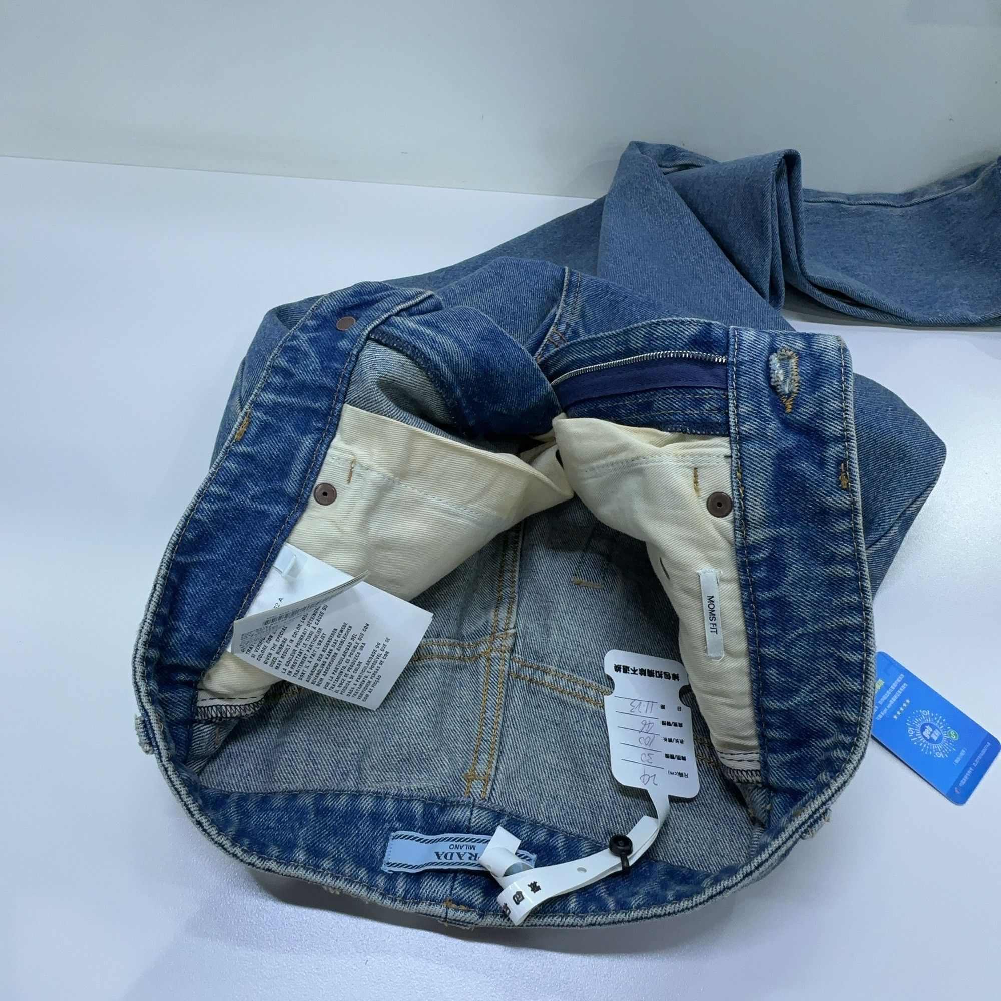 Prada Prada Triangle Logo Jeans Size 24 Size 24" / US 00 / IT 34 - 6 Thumbnail