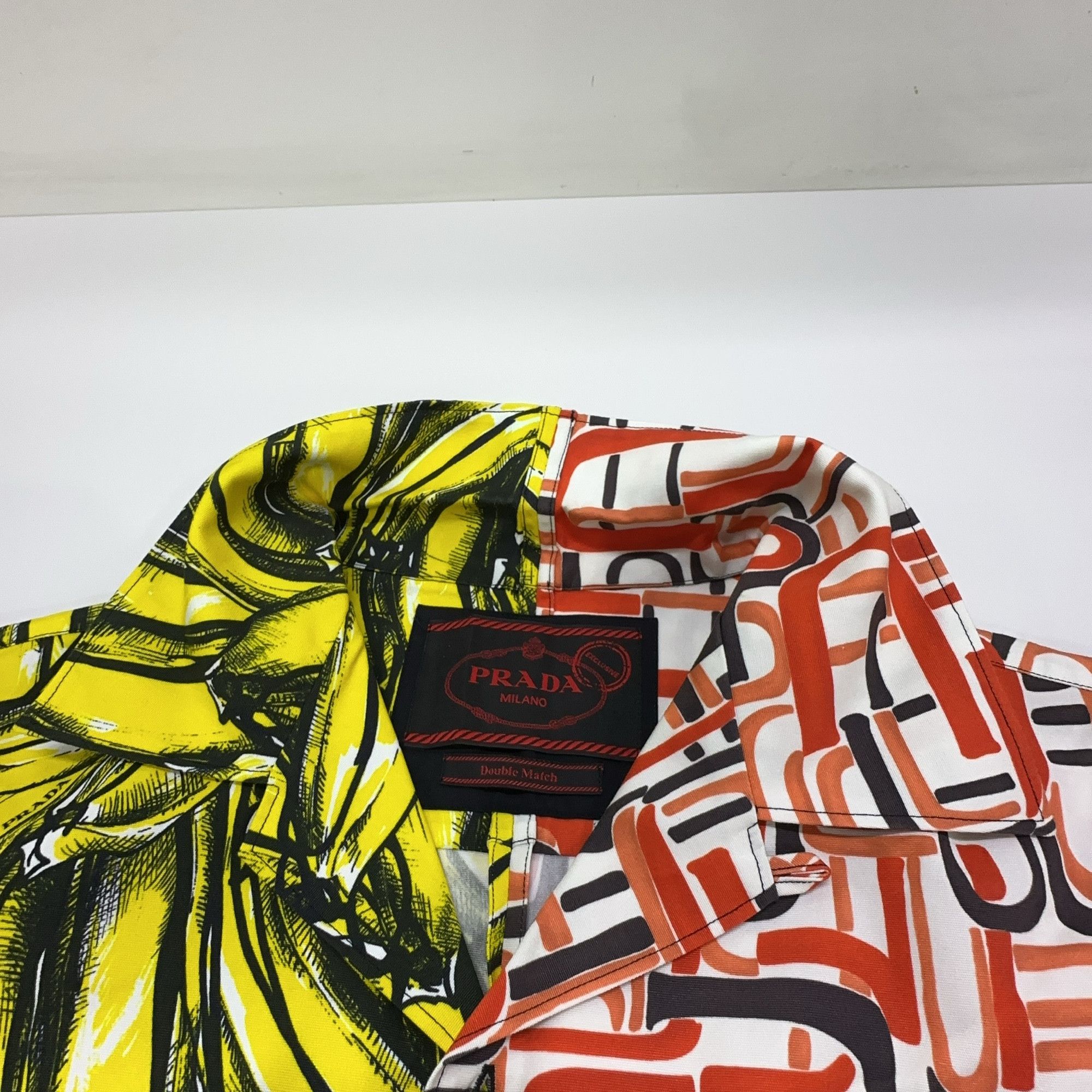 Prada Prada Double Match Banana Print Shirt Size M Size US M / EU 48-50 / 2 - 7 Thumbnail