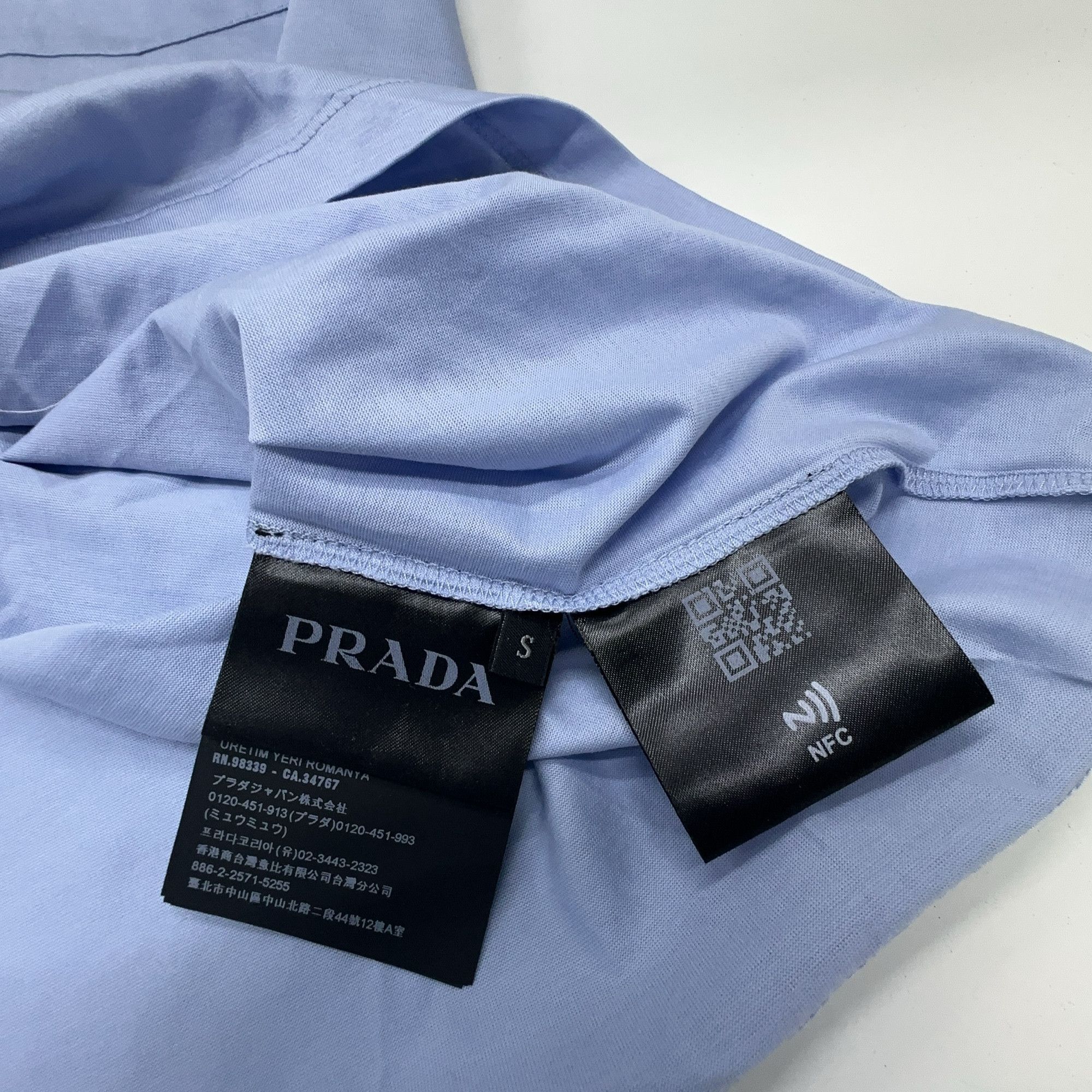 Prada Prada Logo Pocket T-Shirt Size S Size US S / EU 44-46 / 1 - 4 Thumbnail
