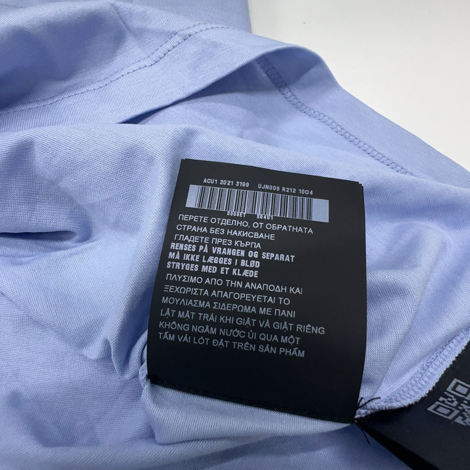 Prada Prada Logo Pocket T-Shirt Size S Size US S / EU 44-46 / 1 - 5 Thumbnail