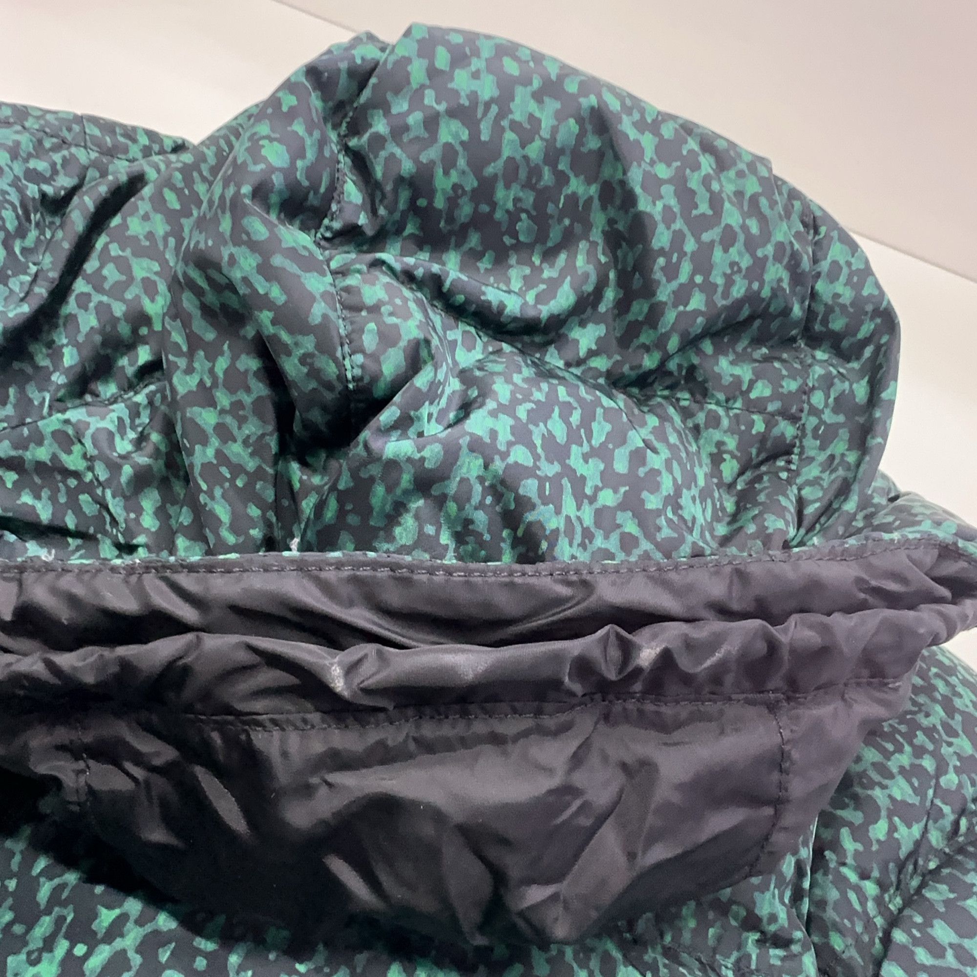 Prada Prada Green Printed Puffer Jacket Size IT 40 Size S / US 4 / IT 40 - 6 Thumbnail