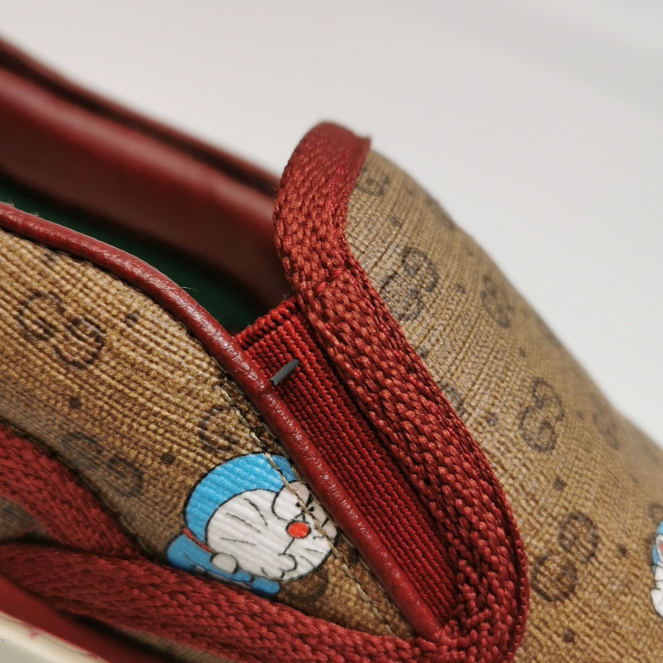 Gucci Gucci Men 6 Lowtop Sneakers Size US 6 / EU 39 - 7 Thumbnail