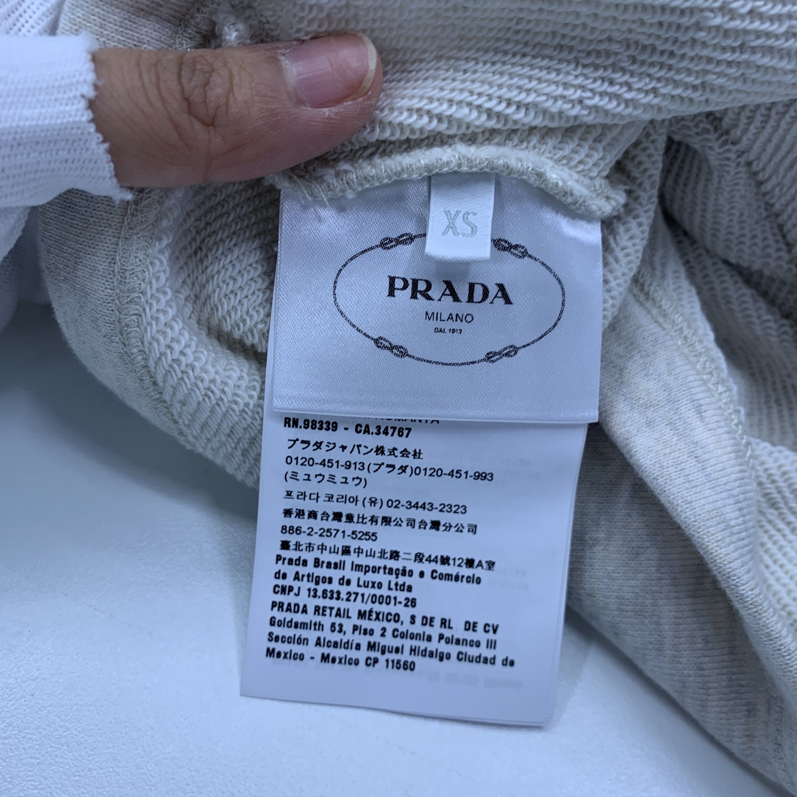 Prada Prada Logo Print Sweatshirt Size XS Size XS / US 0-2 / IT 36-38 - 5 Thumbnail