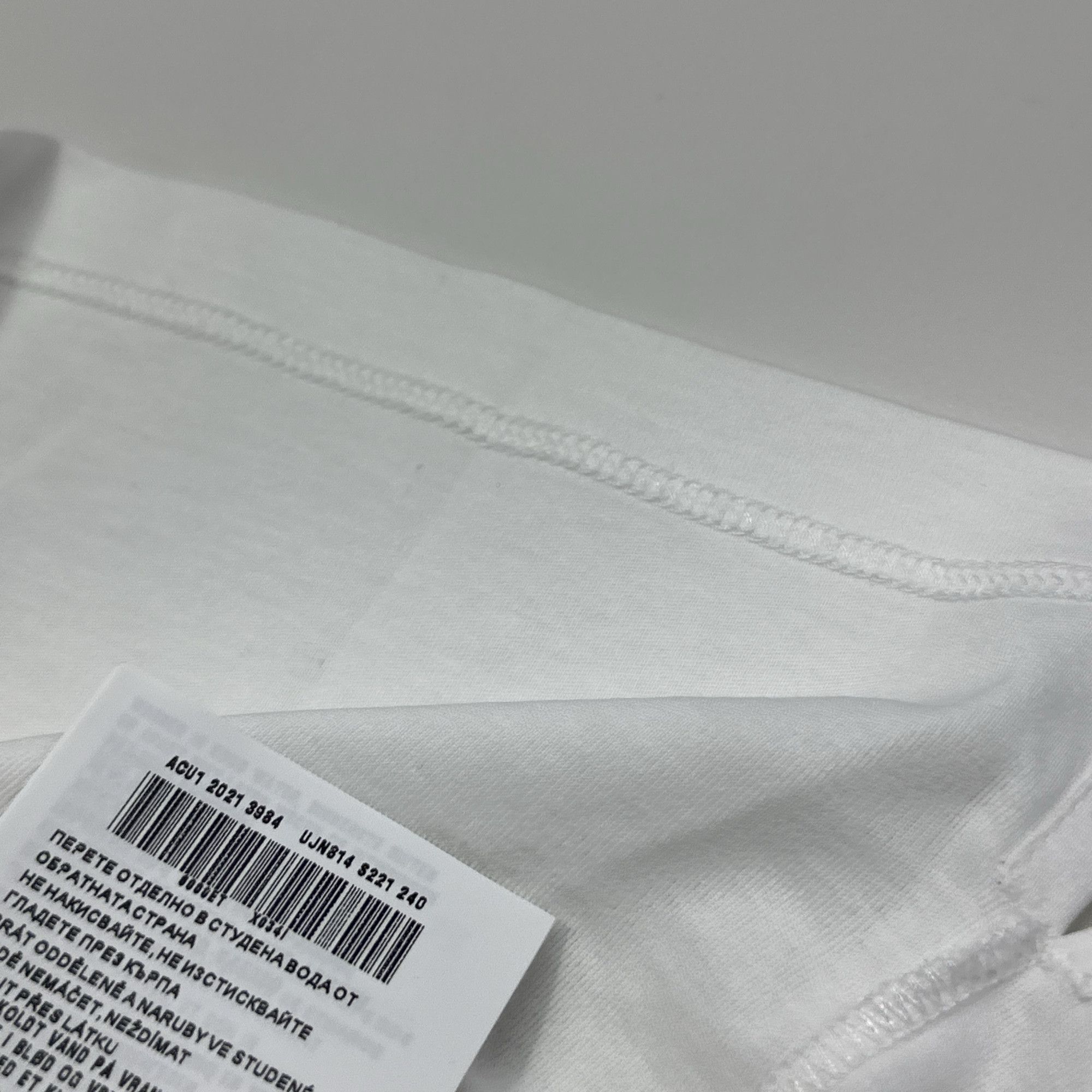 Prada Prada Solid T-Shirt Size M Size US M / EU 48-50 / 2 - 6 Thumbnail