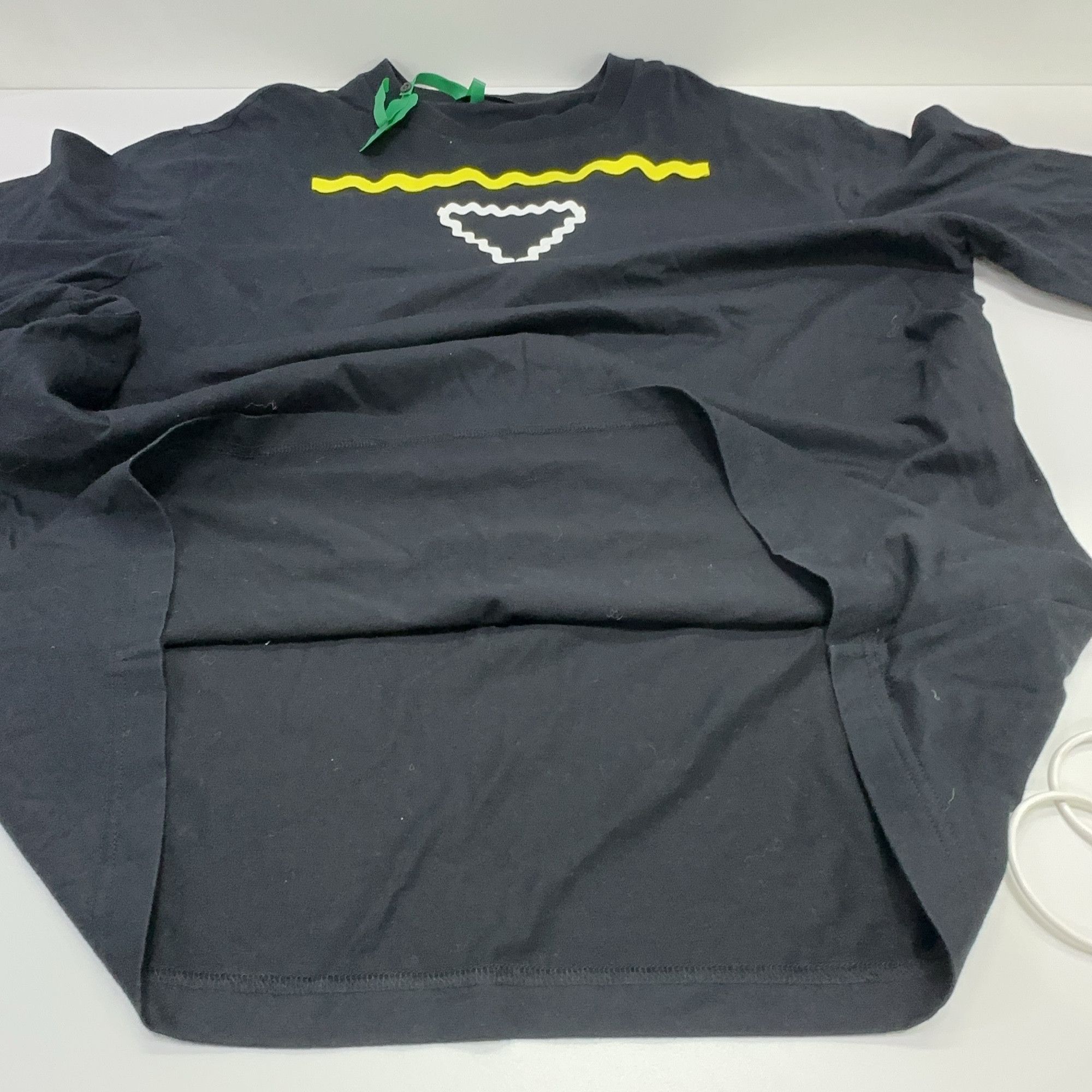 Prada Prada Wavy Graphic T-Shirt Size L Size US L / EU 52-54 / 3 - 9 Thumbnail