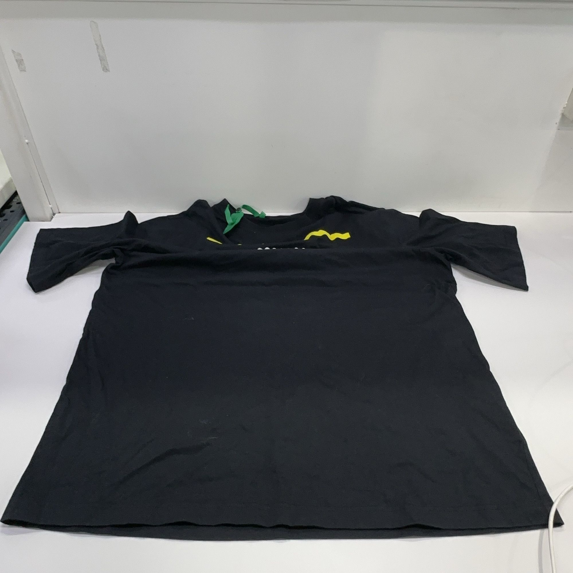 Prada Prada Wavy Graphic T-Shirt Size L Size US L / EU 52-54 / 3 - 11 Thumbnail
