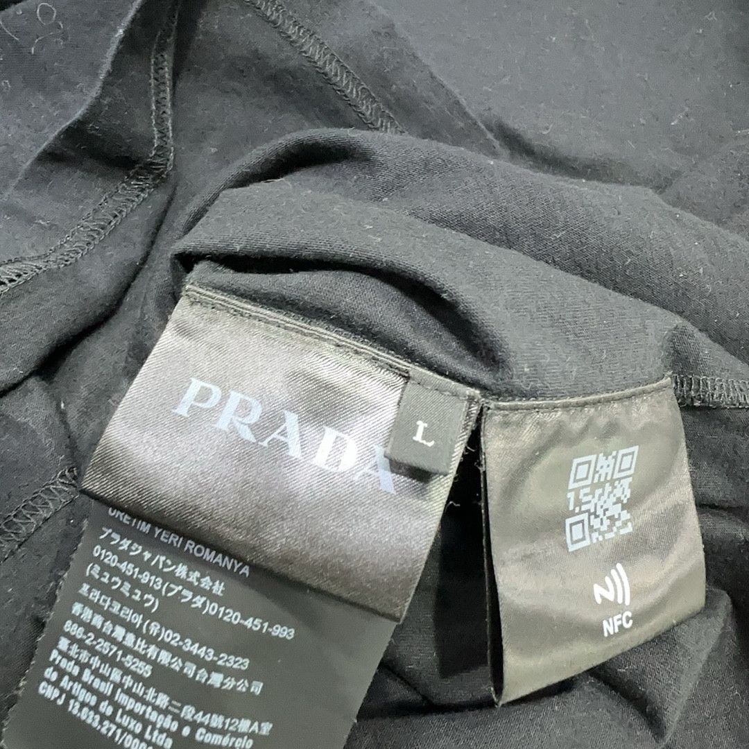Prada Prada Wavy Graphic T-Shirt Size L Size US L / EU 52-54 / 3 - 5 Thumbnail